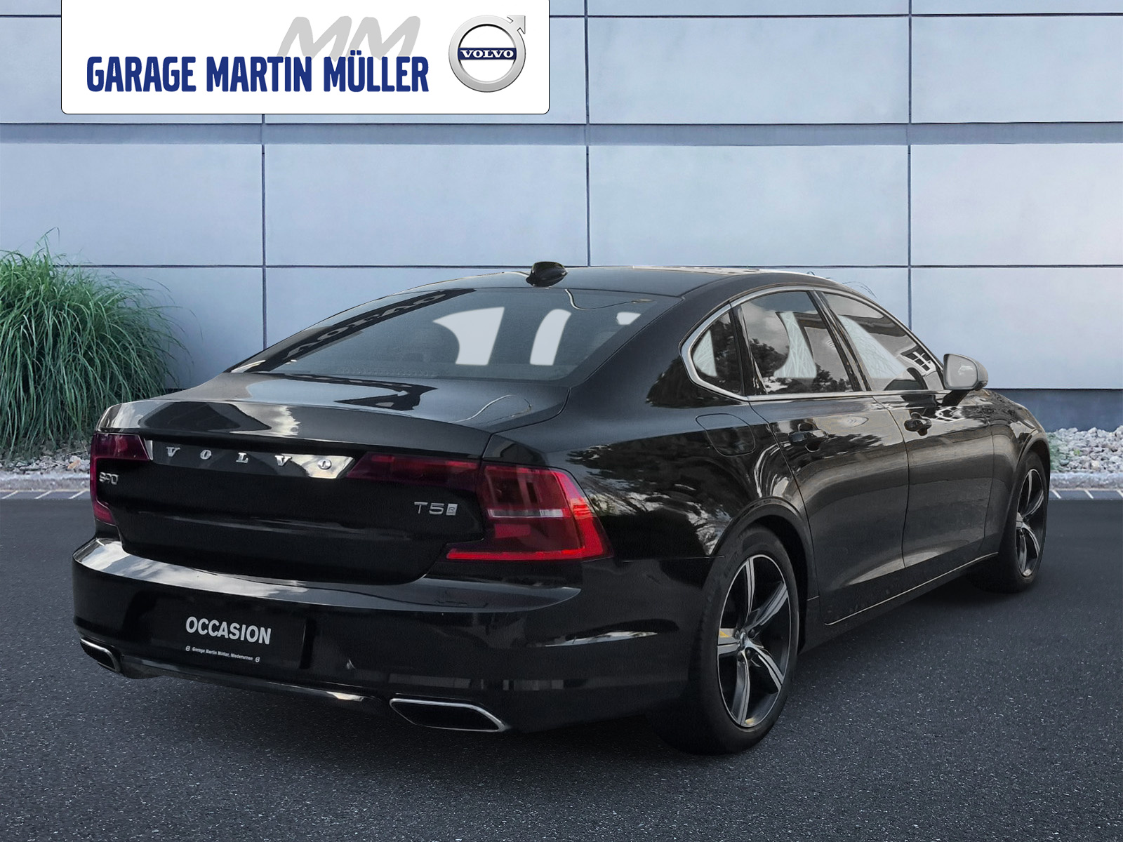 VOLVO S90 2.0 T5 R-Design-image-4