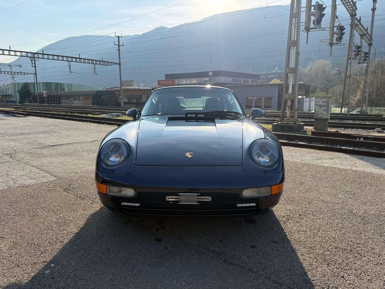PORSCHE 911 Carrera-image-1
