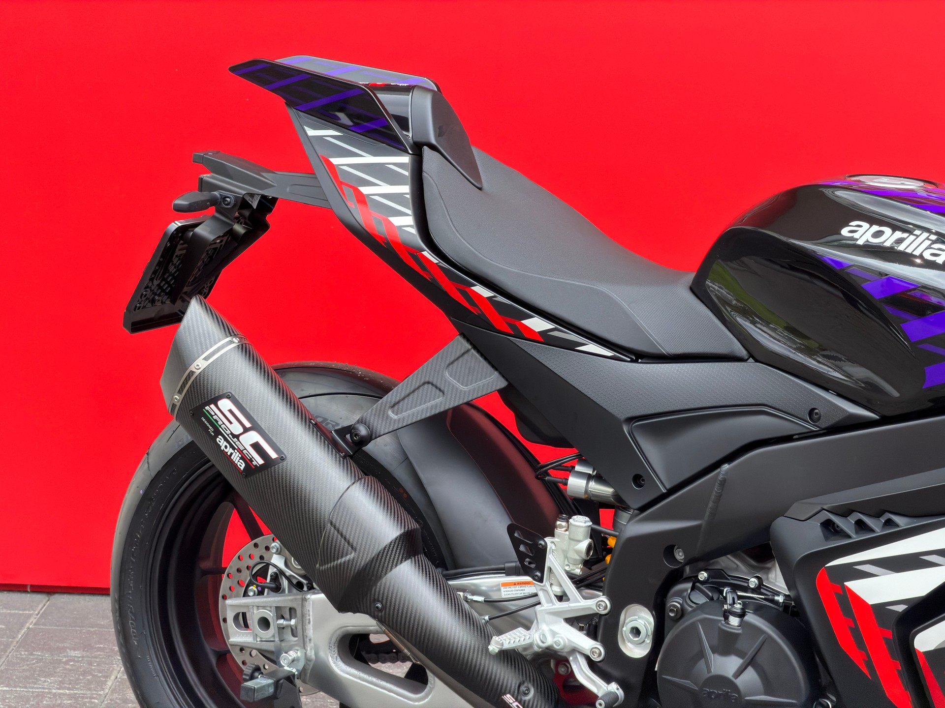 APRILIA RSV4 1100 E5+ Factory-image-3