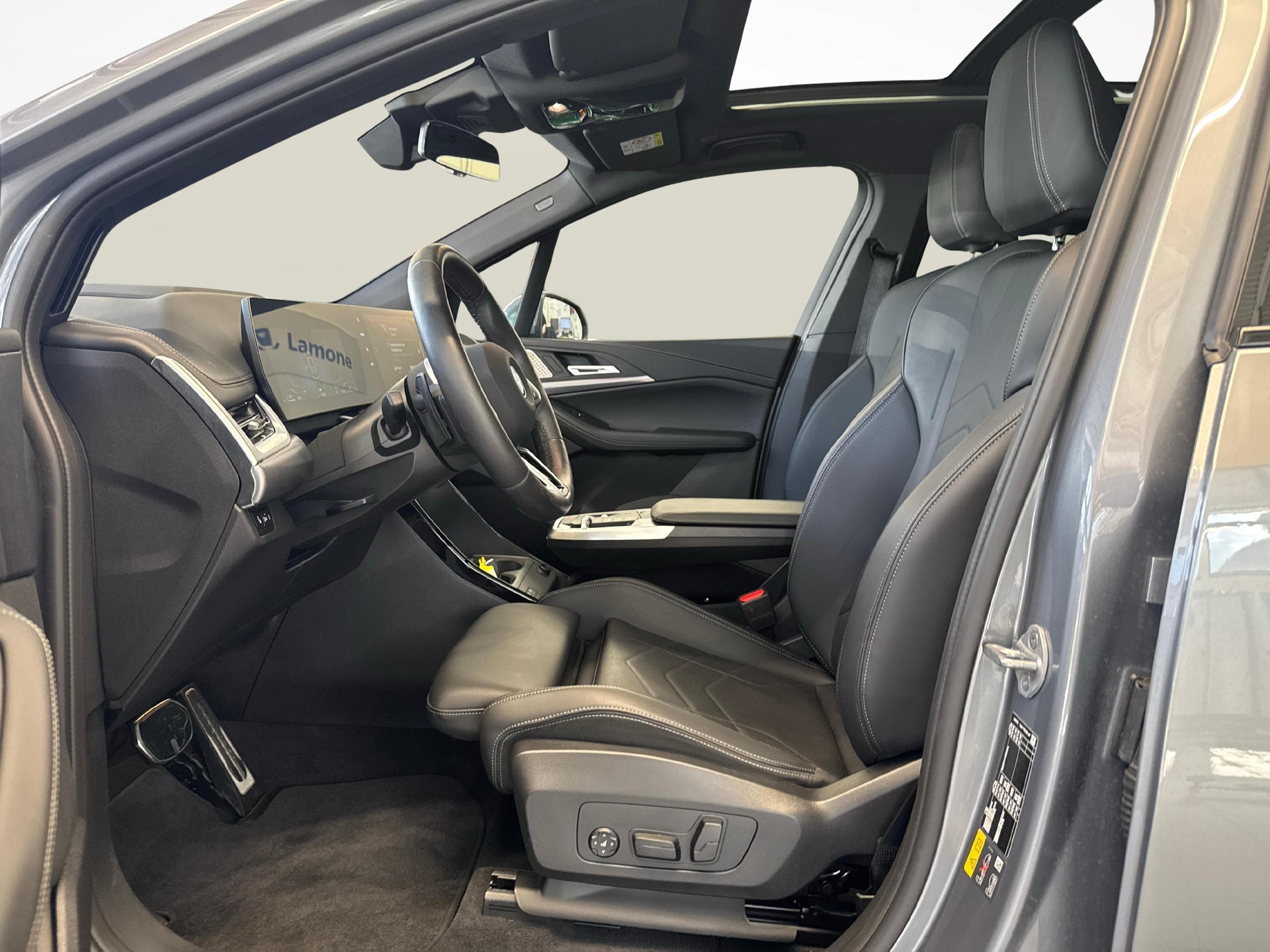 BMW 225e xDrive paddles Active Tourer-image-10