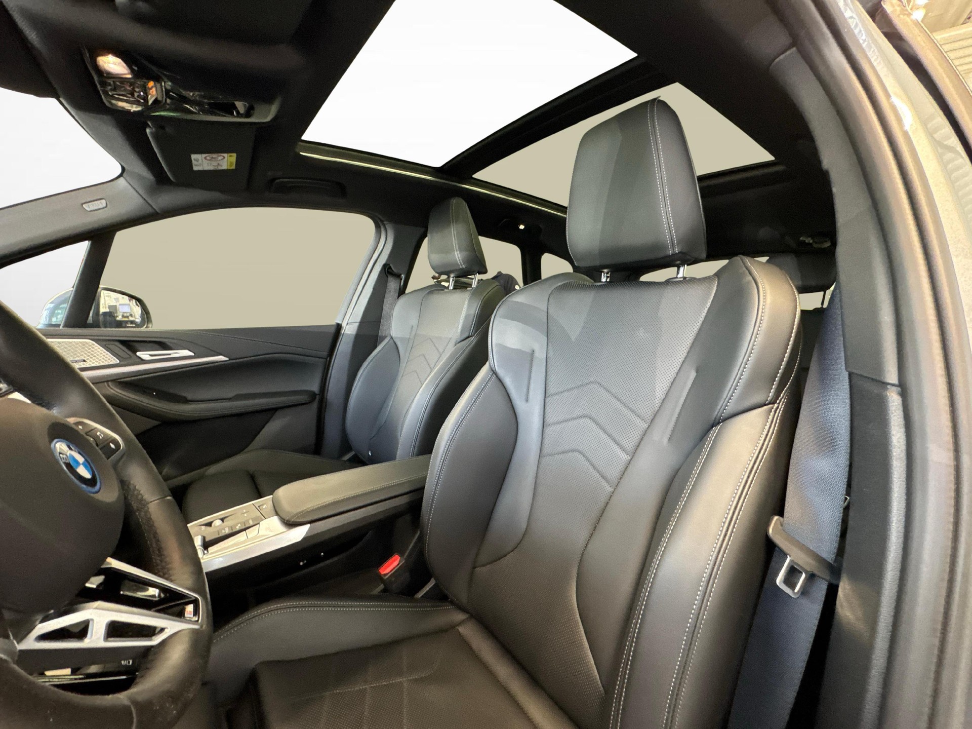 BMW 225e xDrive paddles Active Tourer-image-12