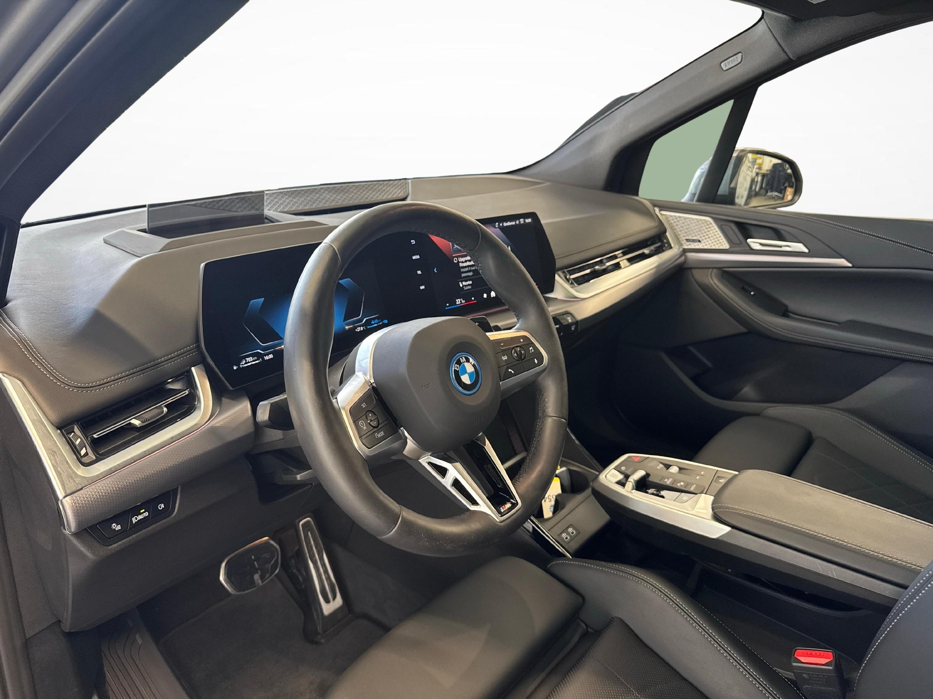 BMW 225e xDrive paddles Active Tourer-image-11