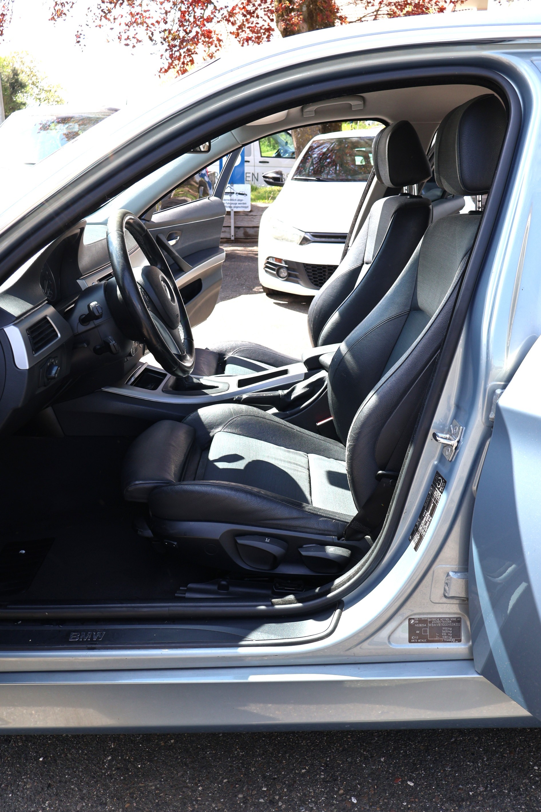 BMW 325i more4you-image-9