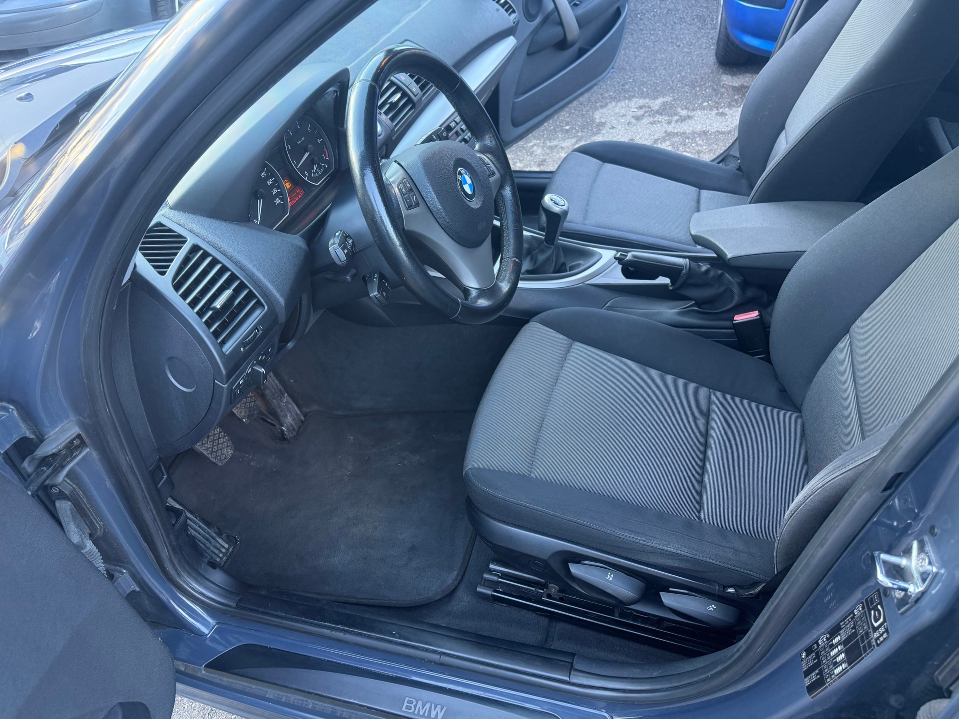 BMW 116i Access-image-7