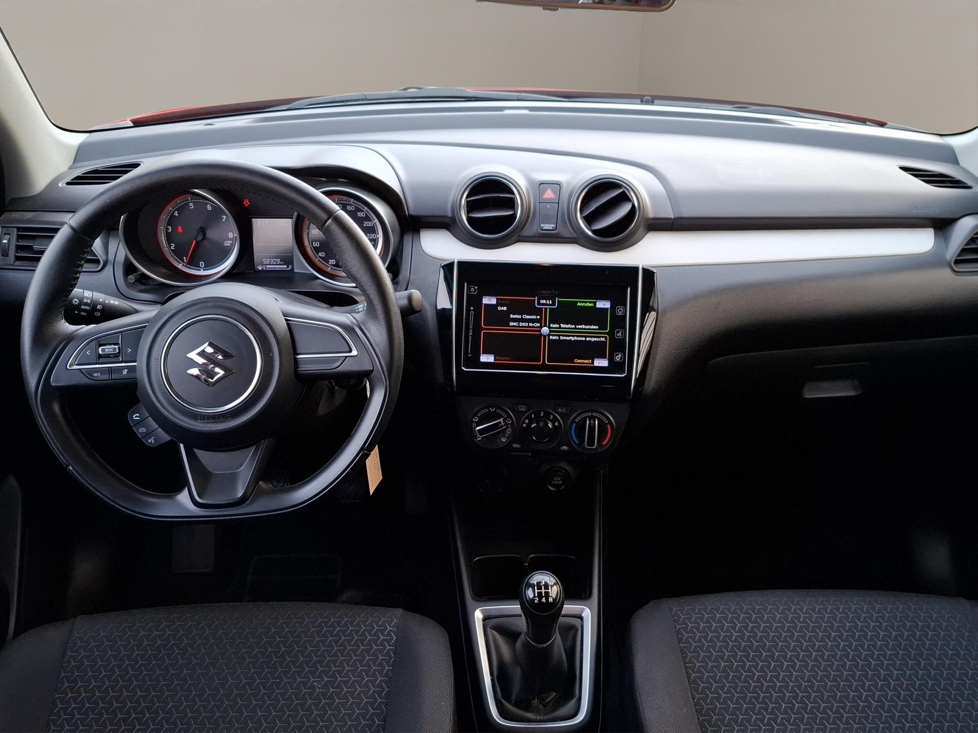 SUZUKI Swift 1.2 Compact+ 4x4-image-8