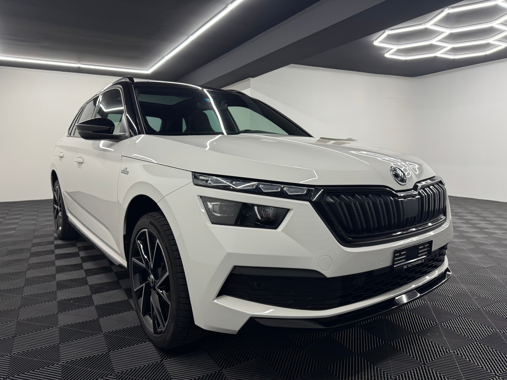 SKODA Kamiq 1.5 TSI Monte Carlo DSG-image-9