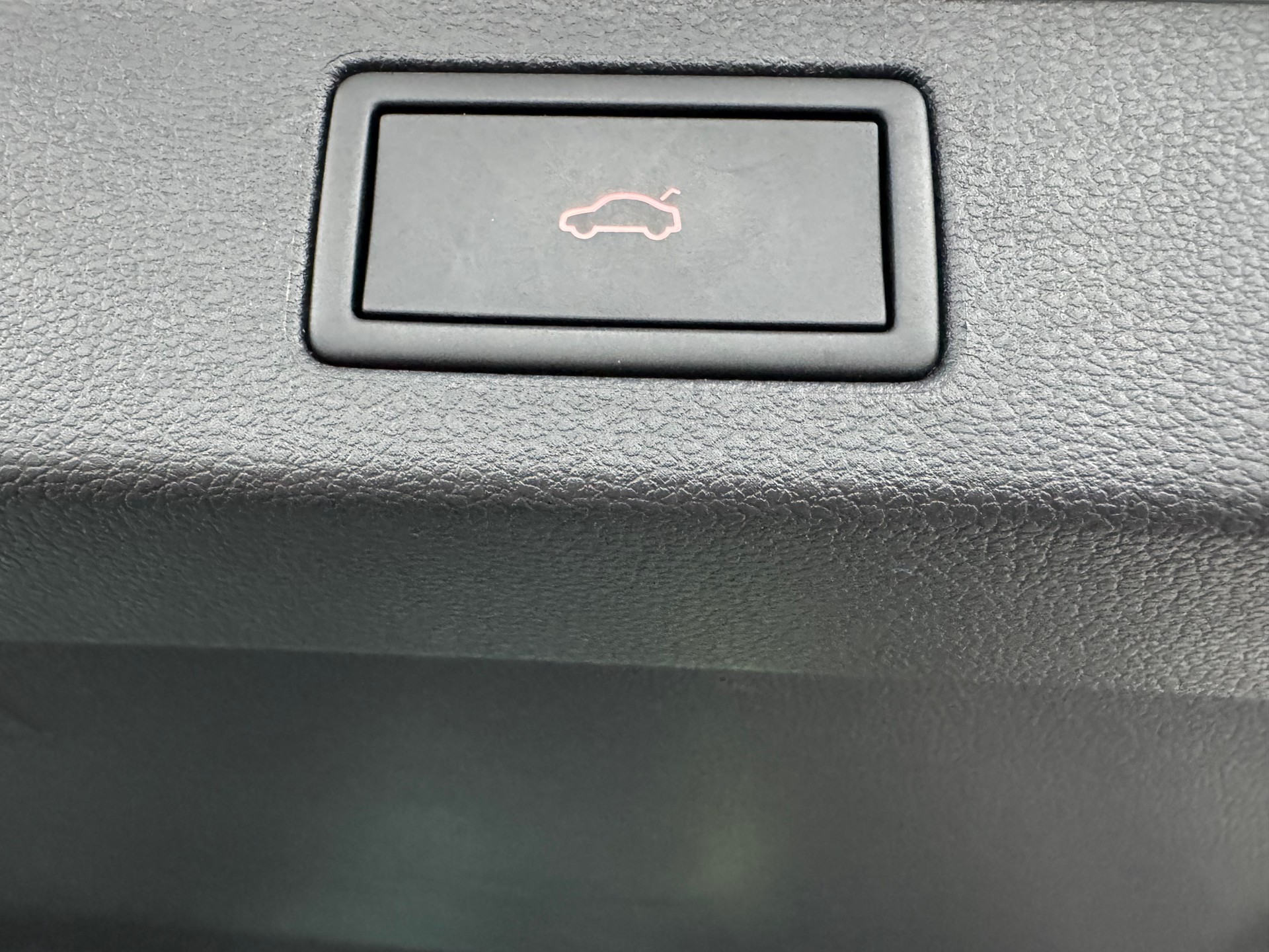SKODA Kamiq 1.5 TSI Monte Carlo DSG-image-24