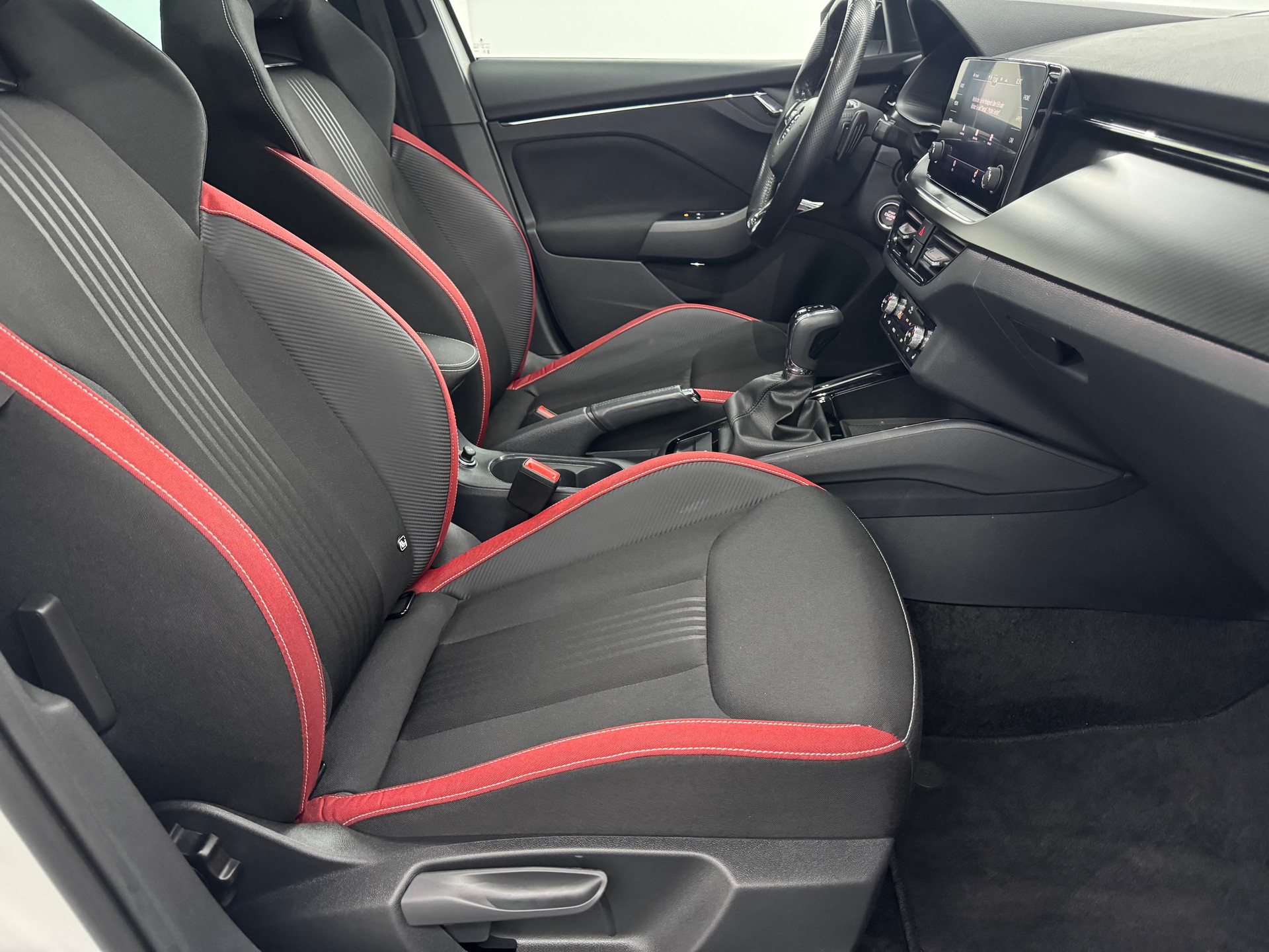 SKODA Kamiq 1.5 TSI Monte Carlo DSG-image-13