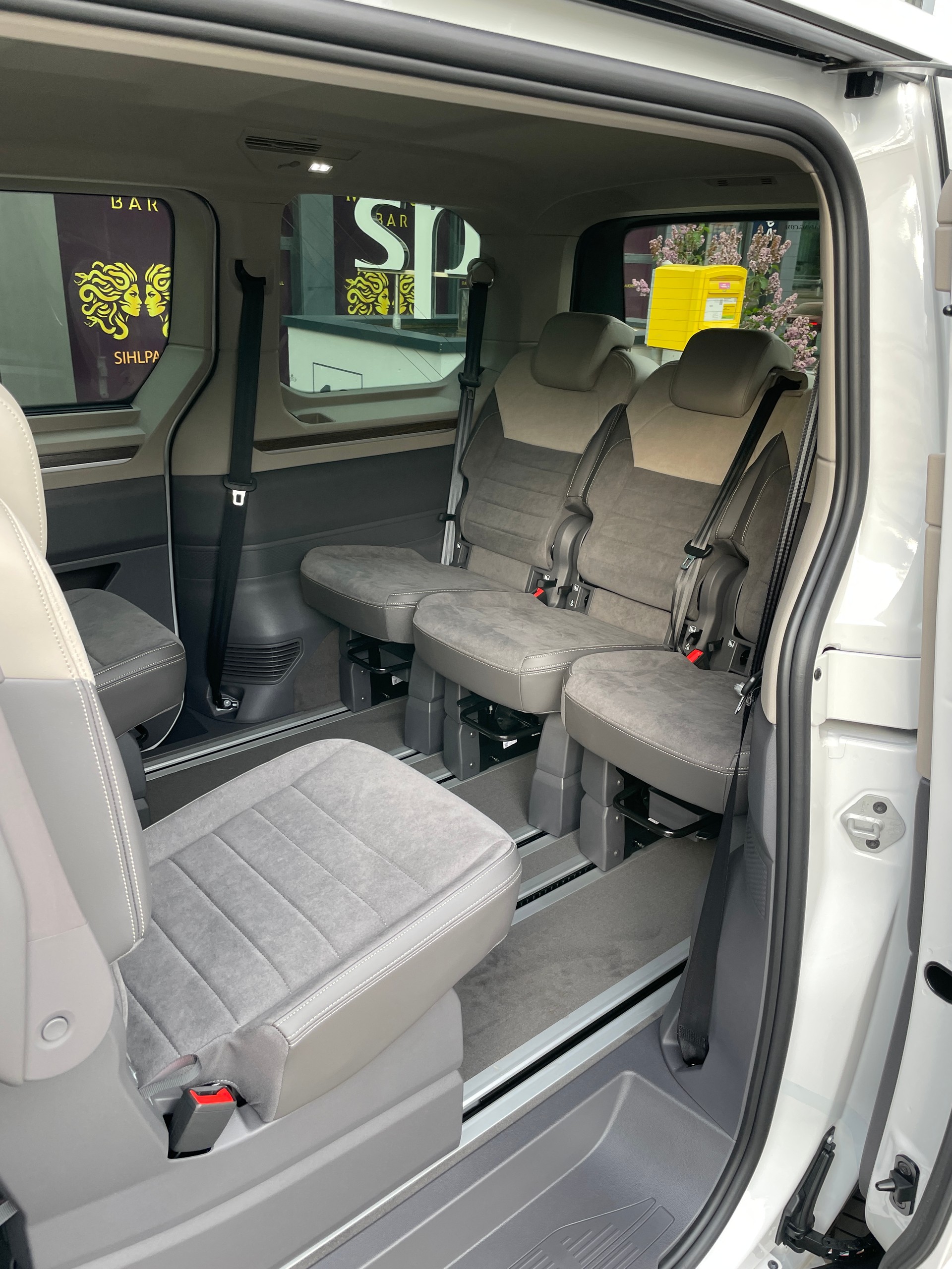 VW Multivan 1.5 eHybrid Style 4Motion DSG-image-19