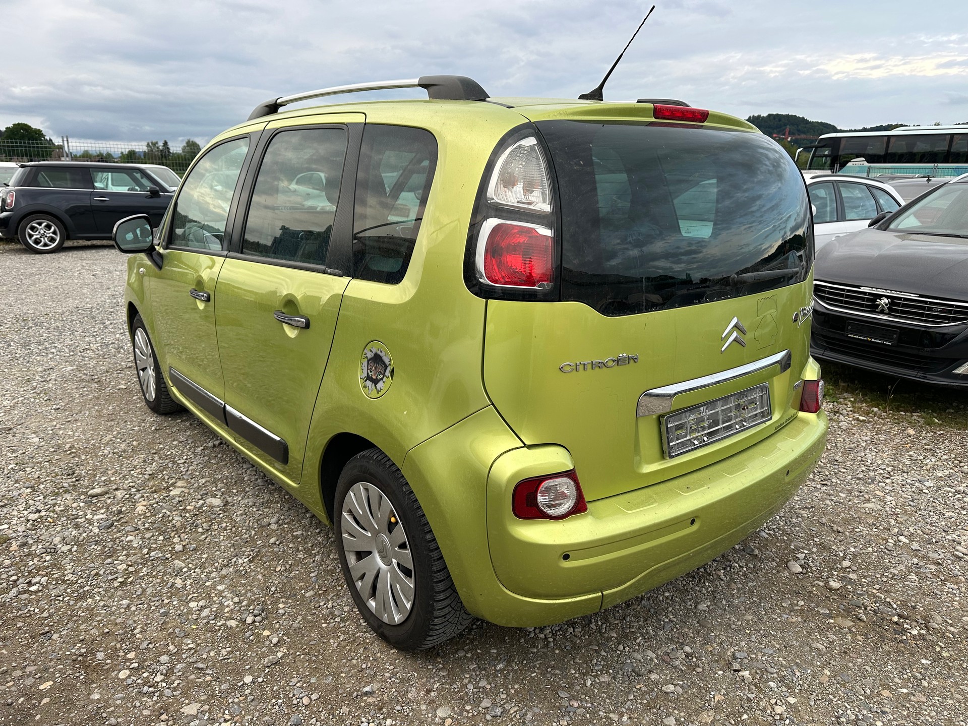 CITROEN C3 Picasso 1.6 HDi Exclusive EGS6-image-5