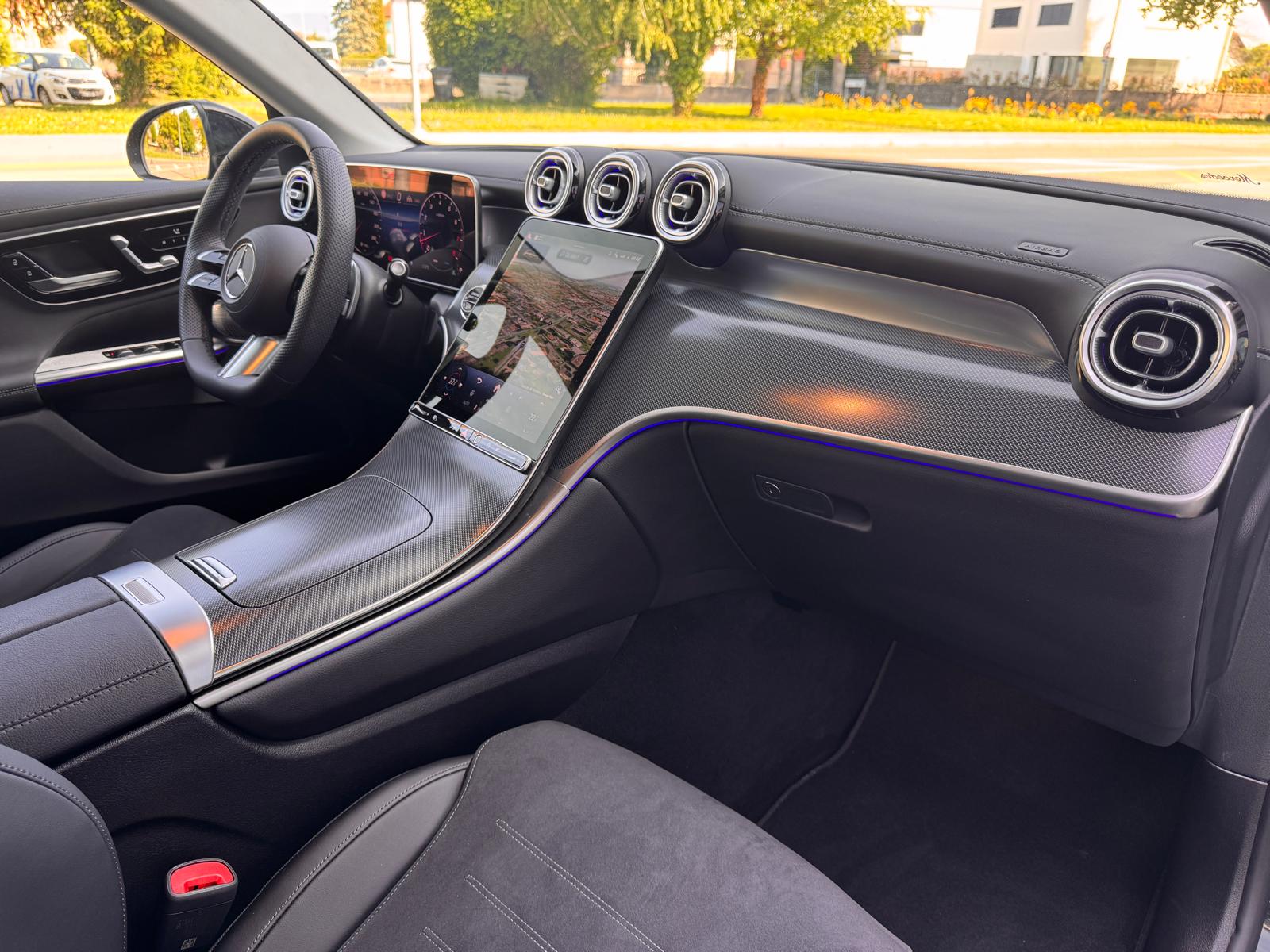 MERCEDES-BENZ GLC 200 4Matic 9G-Tronic-image-5