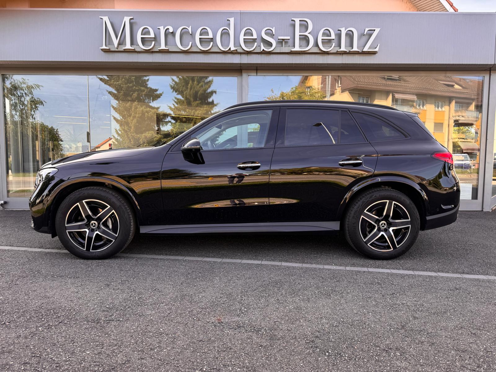 MERCEDES-BENZ GLC 200 4Matic 9G-Tronic-showroom-element-2