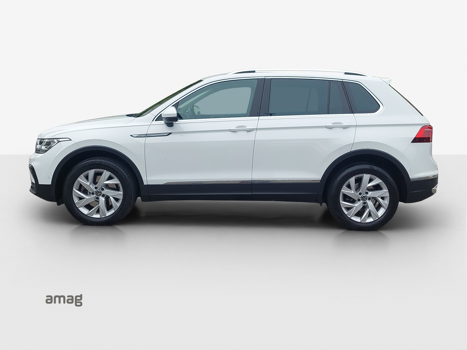 VW Tiguan 2.0 TDI SCR Elegance 4Motion DSG-showroom-element-1