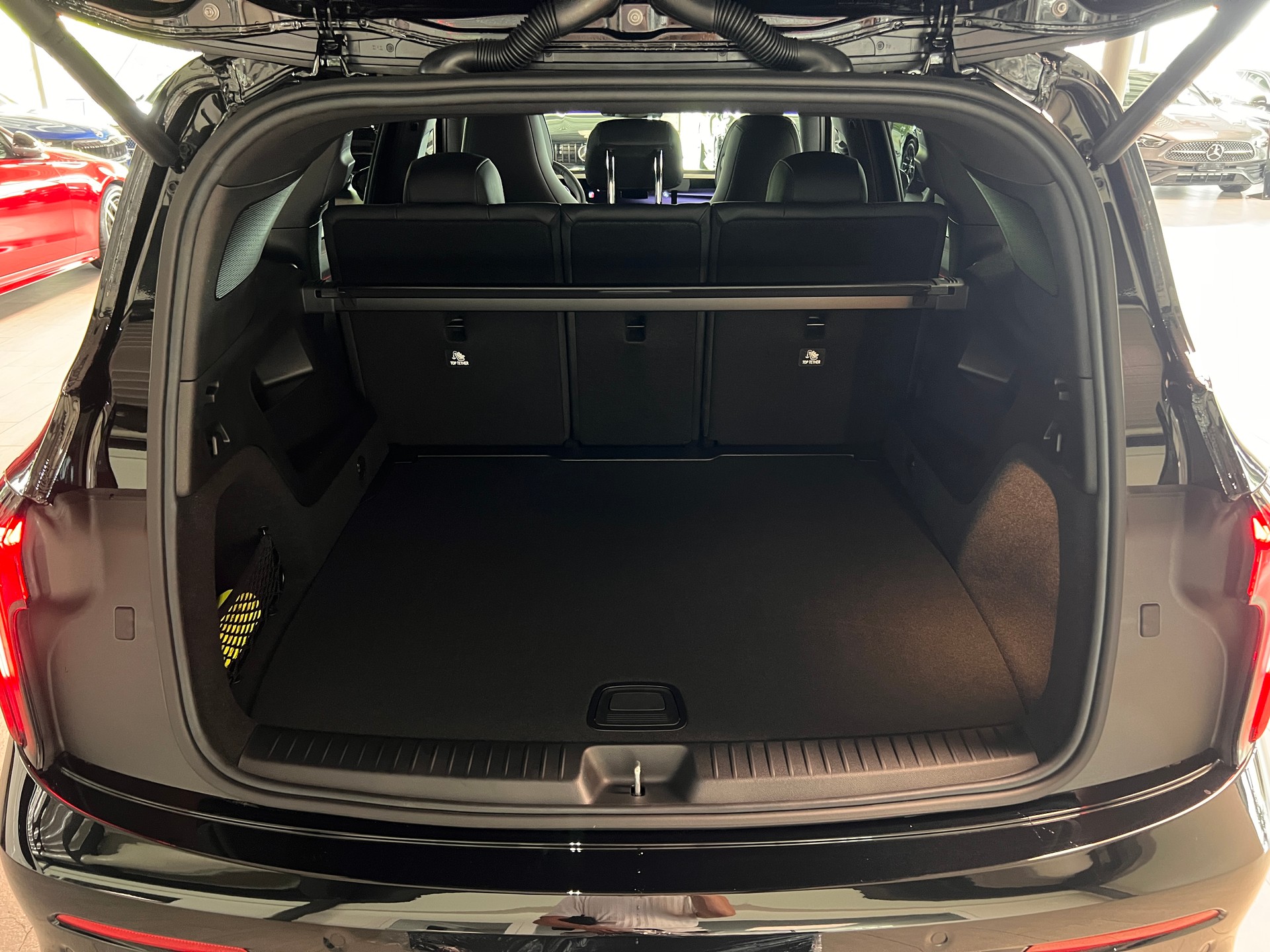 MERCEDES-BENZ GLB 220 4Matic 8G-Tronic-image-6