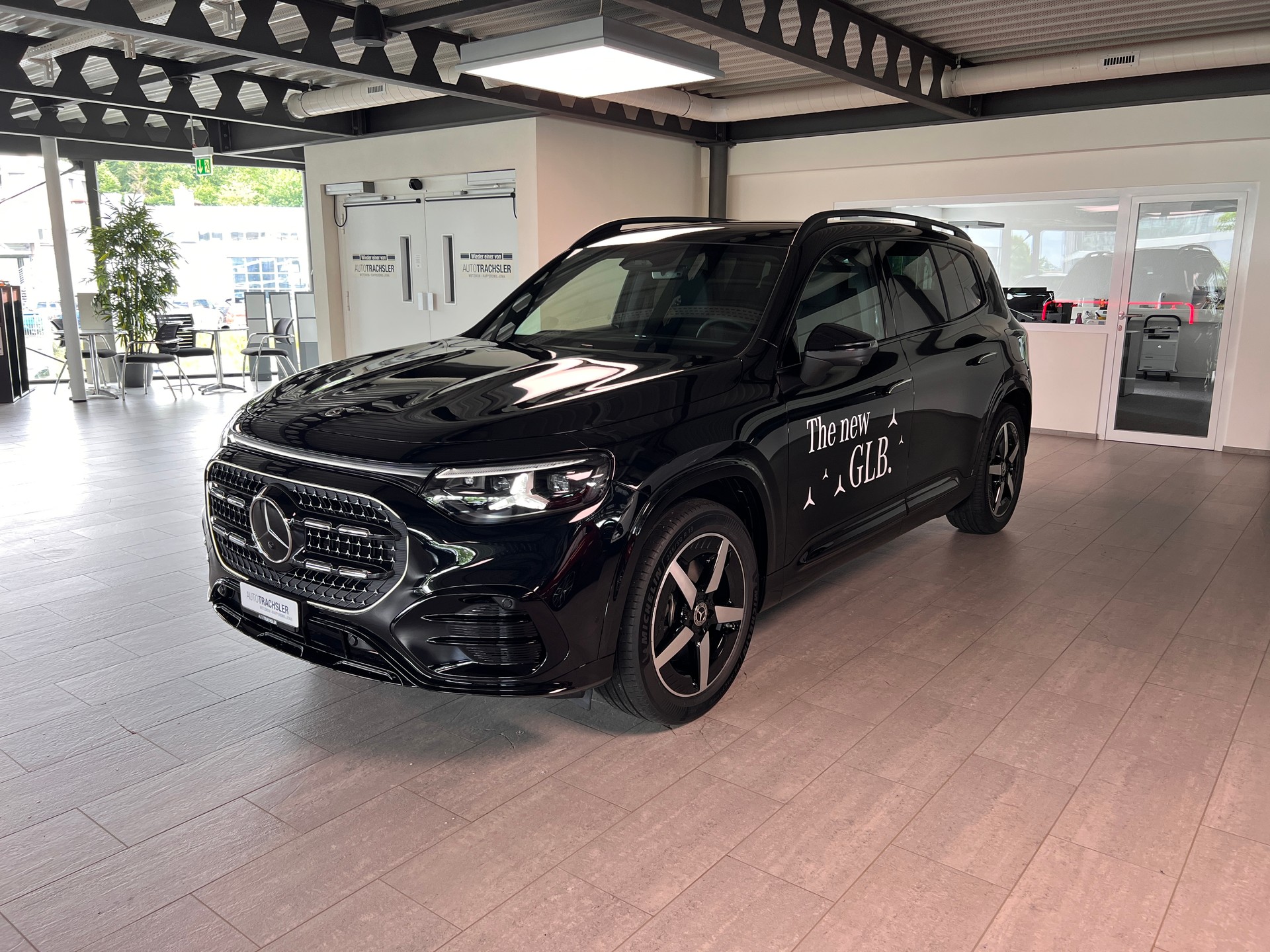 MERCEDES-BENZ GLB 220 4Matic 8G-Tronic-image-3