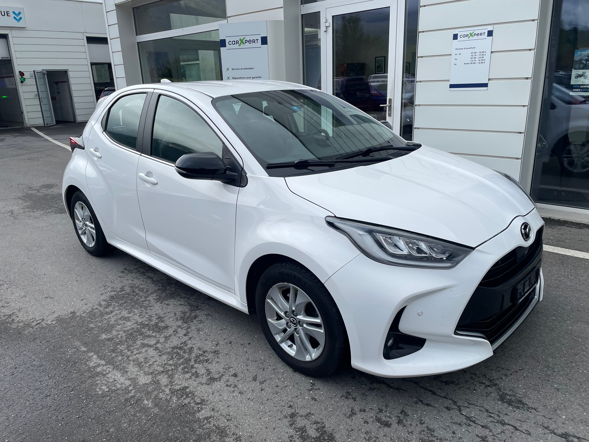MAZDA 2 Hybrid Select
