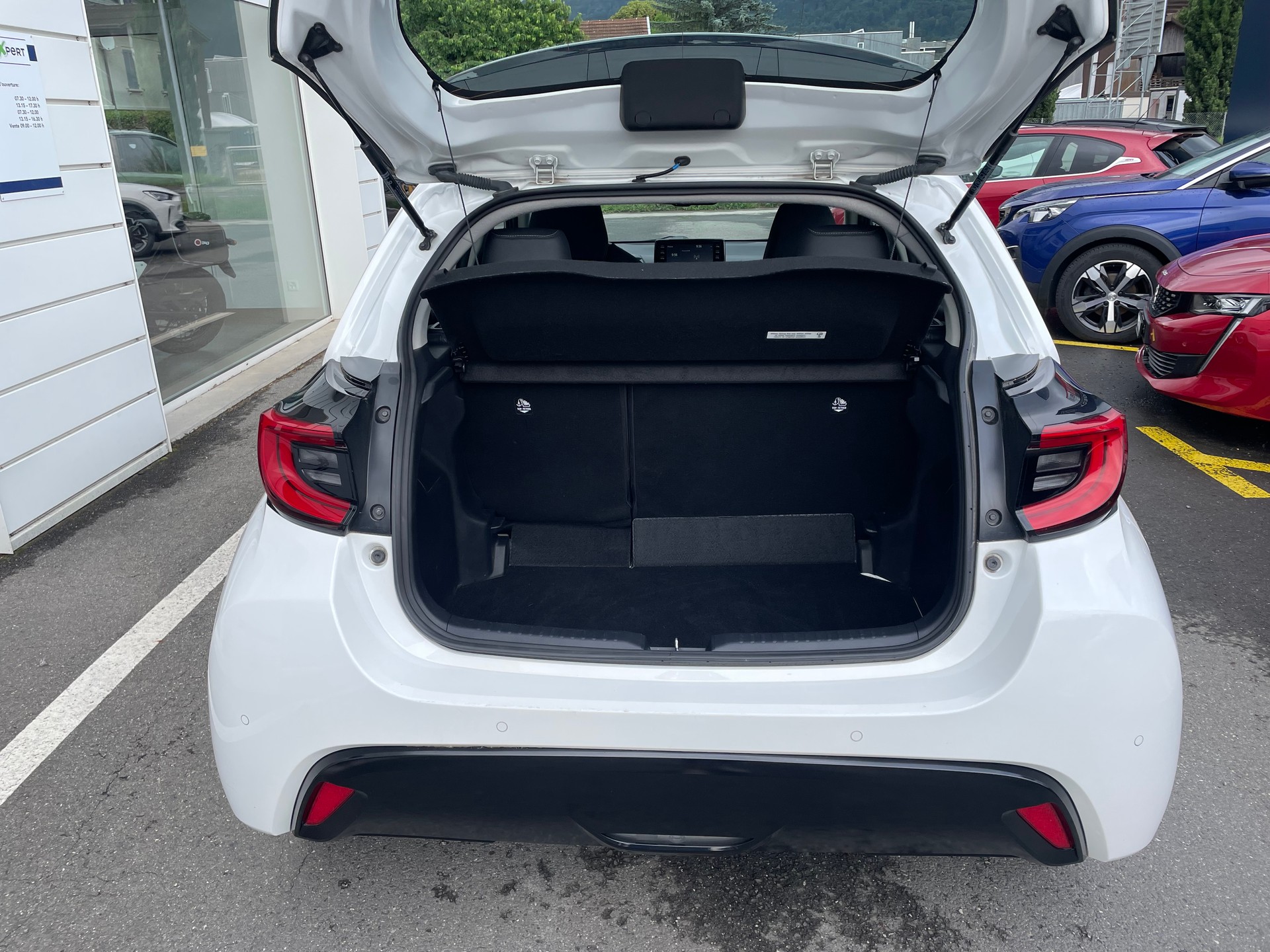 MAZDA 2 Hybrid Select-image-15