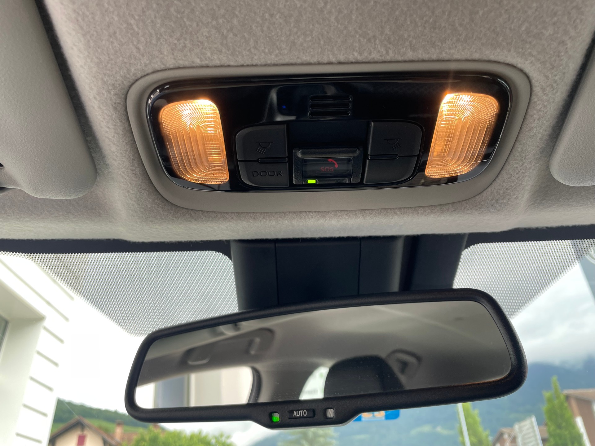 MAZDA 2 Hybrid Select-image-12