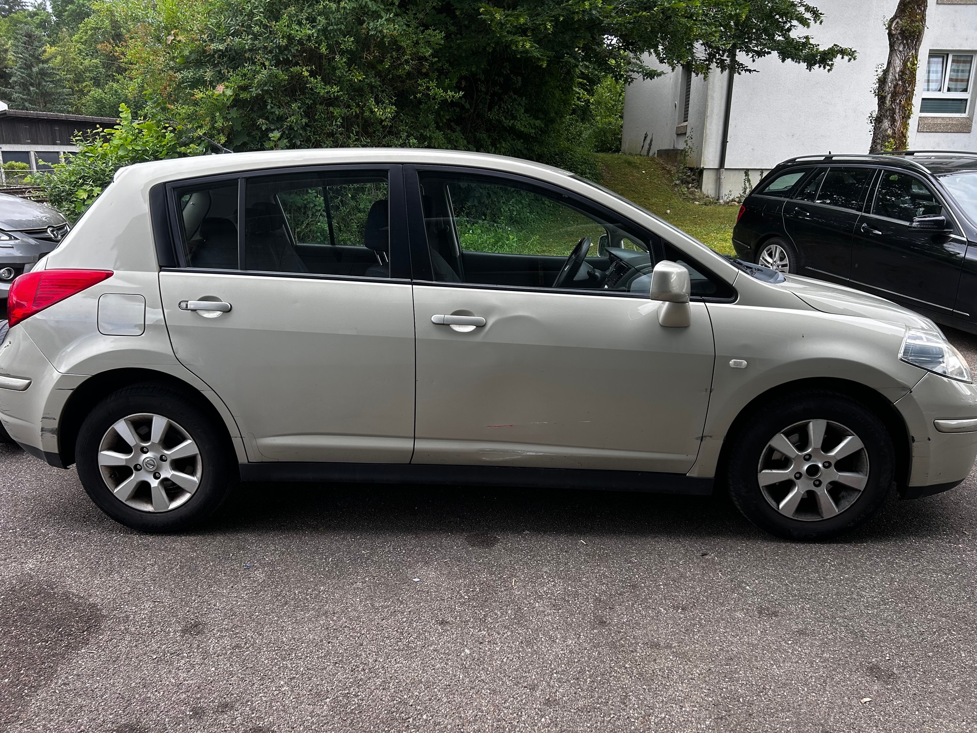 NISSAN Tiida 1.6 acenta Automatic-image-3