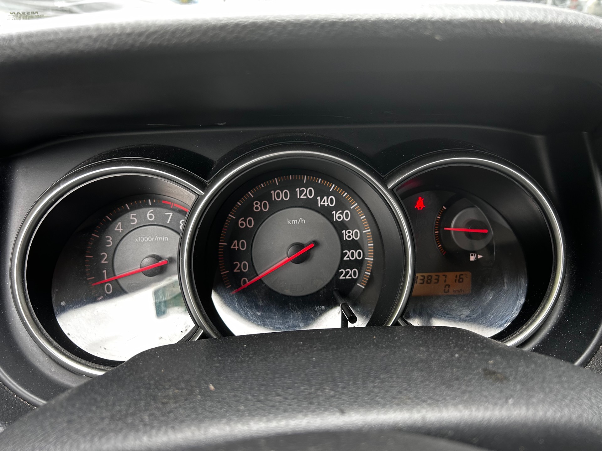 NISSAN Tiida 1.6 acenta Automatic-image-8
