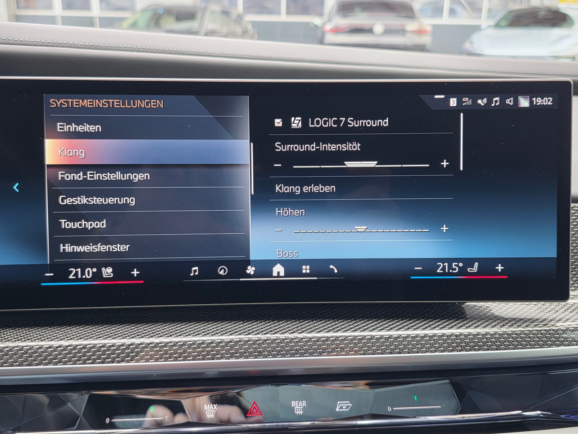 BMW i7 xDrive 60 **GRATIS SERVICE - YOUTUBE/ NETFLIX EXECUTIVE PANORMA SKY LOUNGE -MASSAGE SITZE -B&W SOUND -GARANTIE BIS 03.2031-image-20