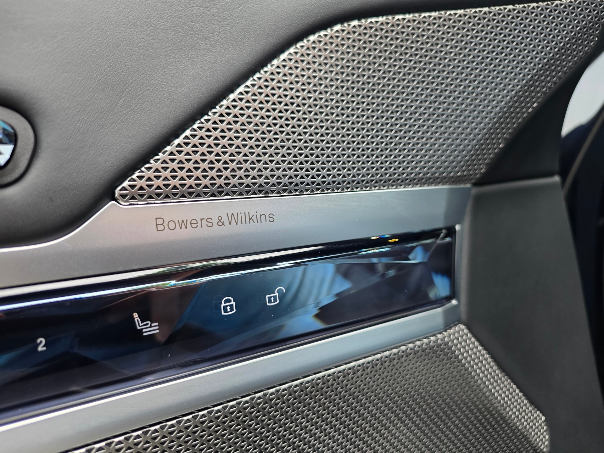 BMW i7 xDrive 60 **GRATIS SERVICE - YOUTUBE/ NETFLIX EXECUTIVE PANORMA SKY LOUNGE -MASSAGE SITZE -B&W SOUND -GARANTIE BIS 03.2031-image-7