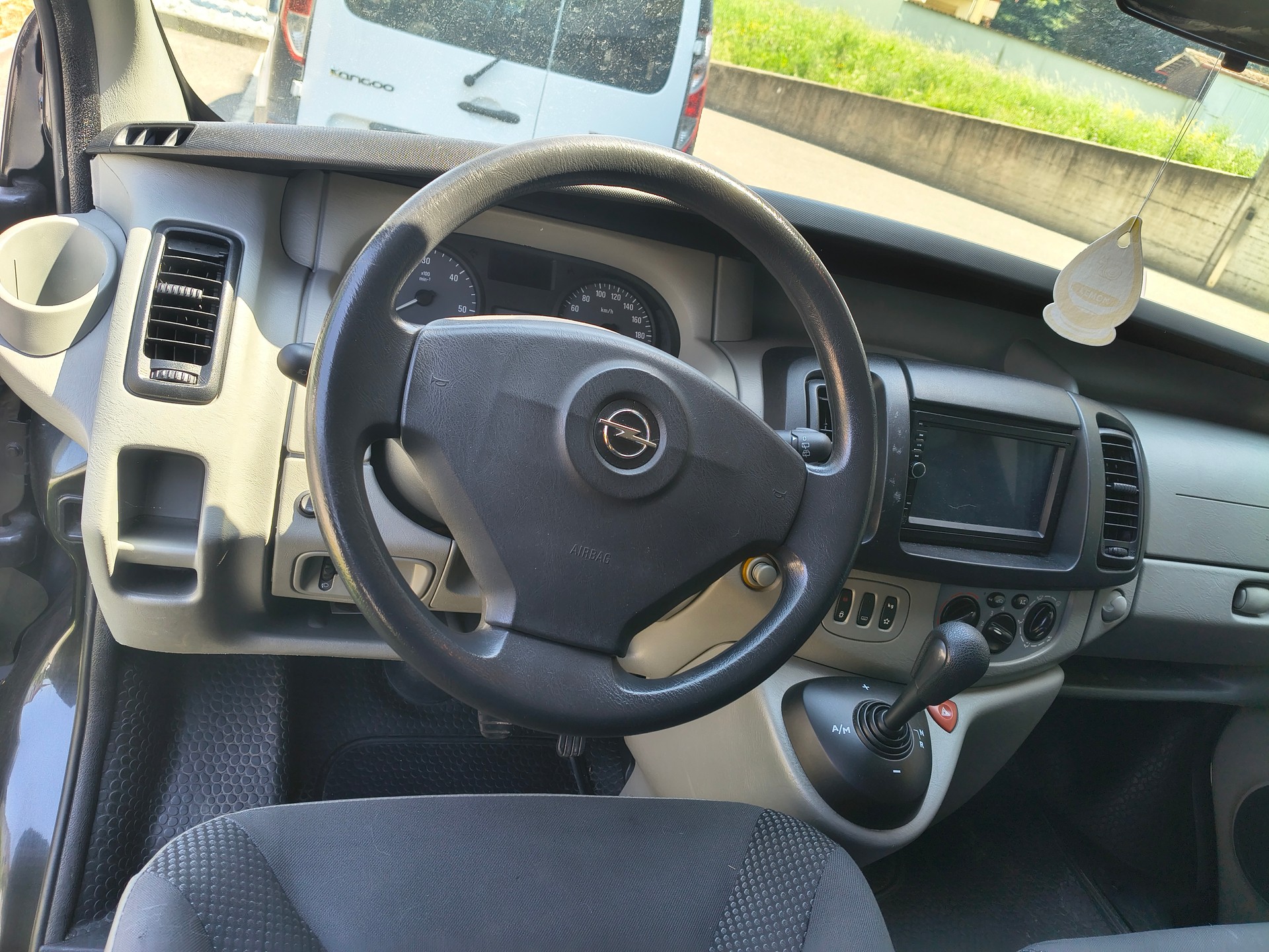 OPEL Vivaro Combi 2.5 CDTI L1H1-image-7