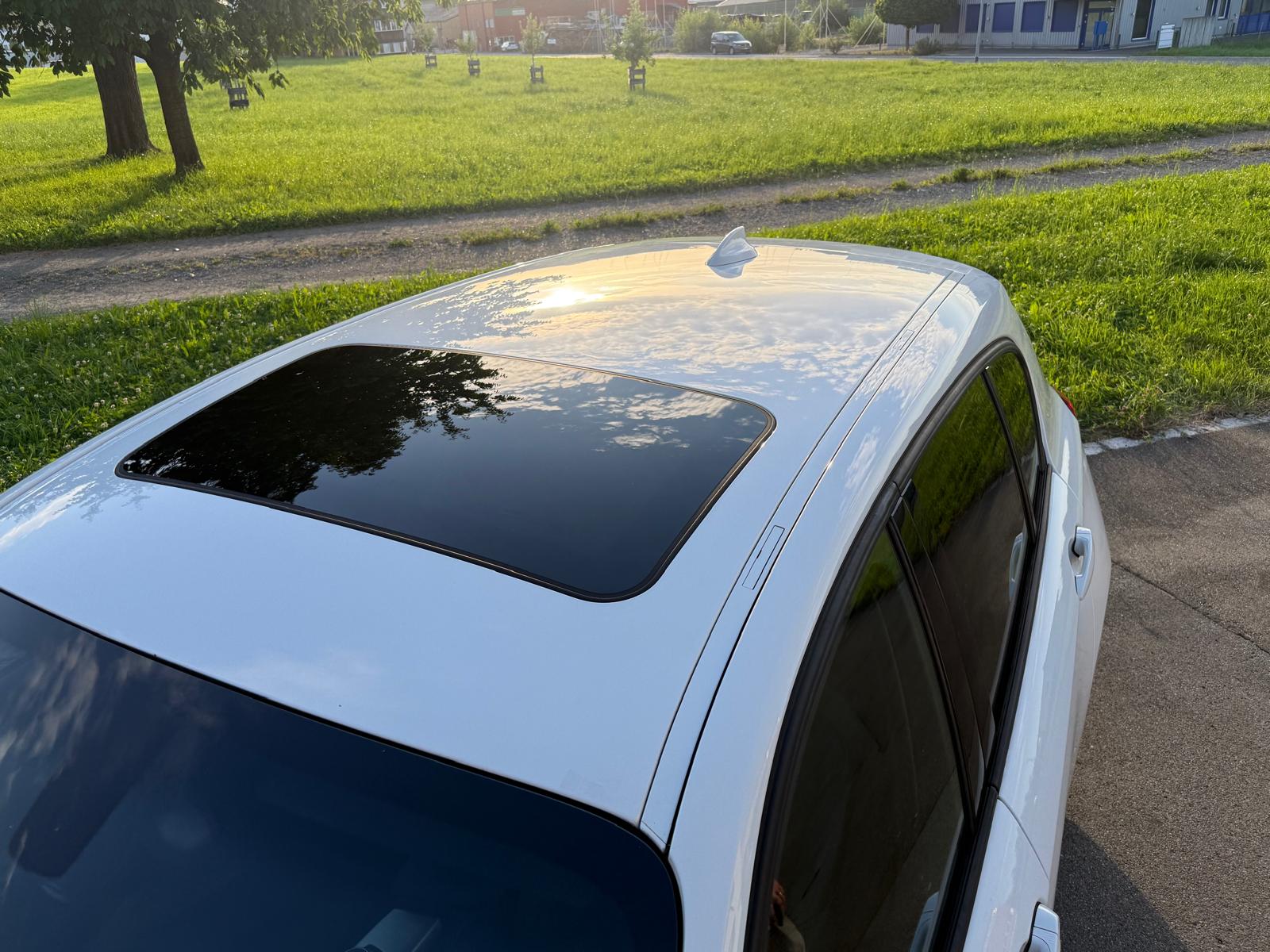 BMW 120d xDrive-image-15