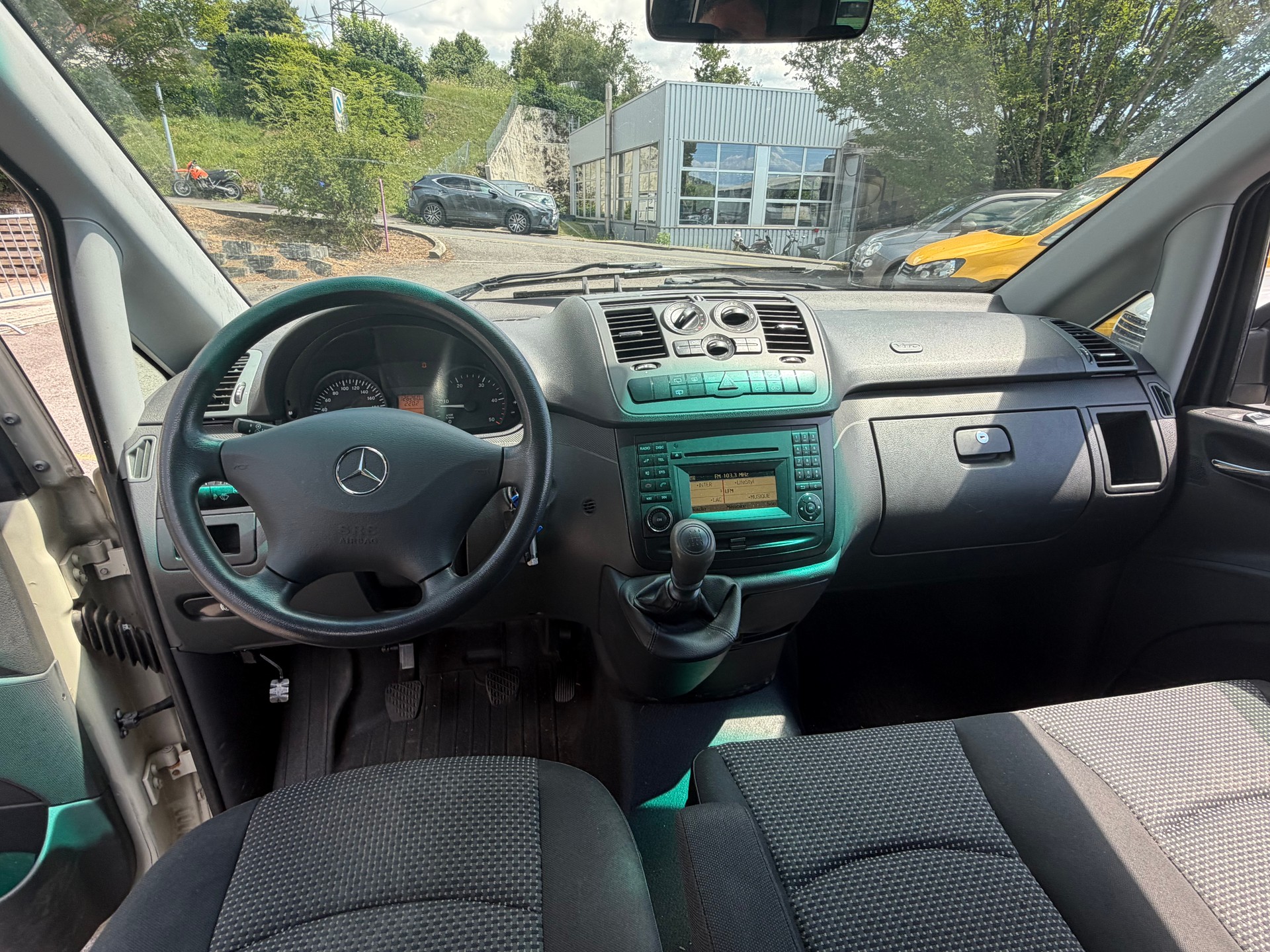 MERCEDES-BENZ Vito 113 CDI Blue Efficiency EL-image-1