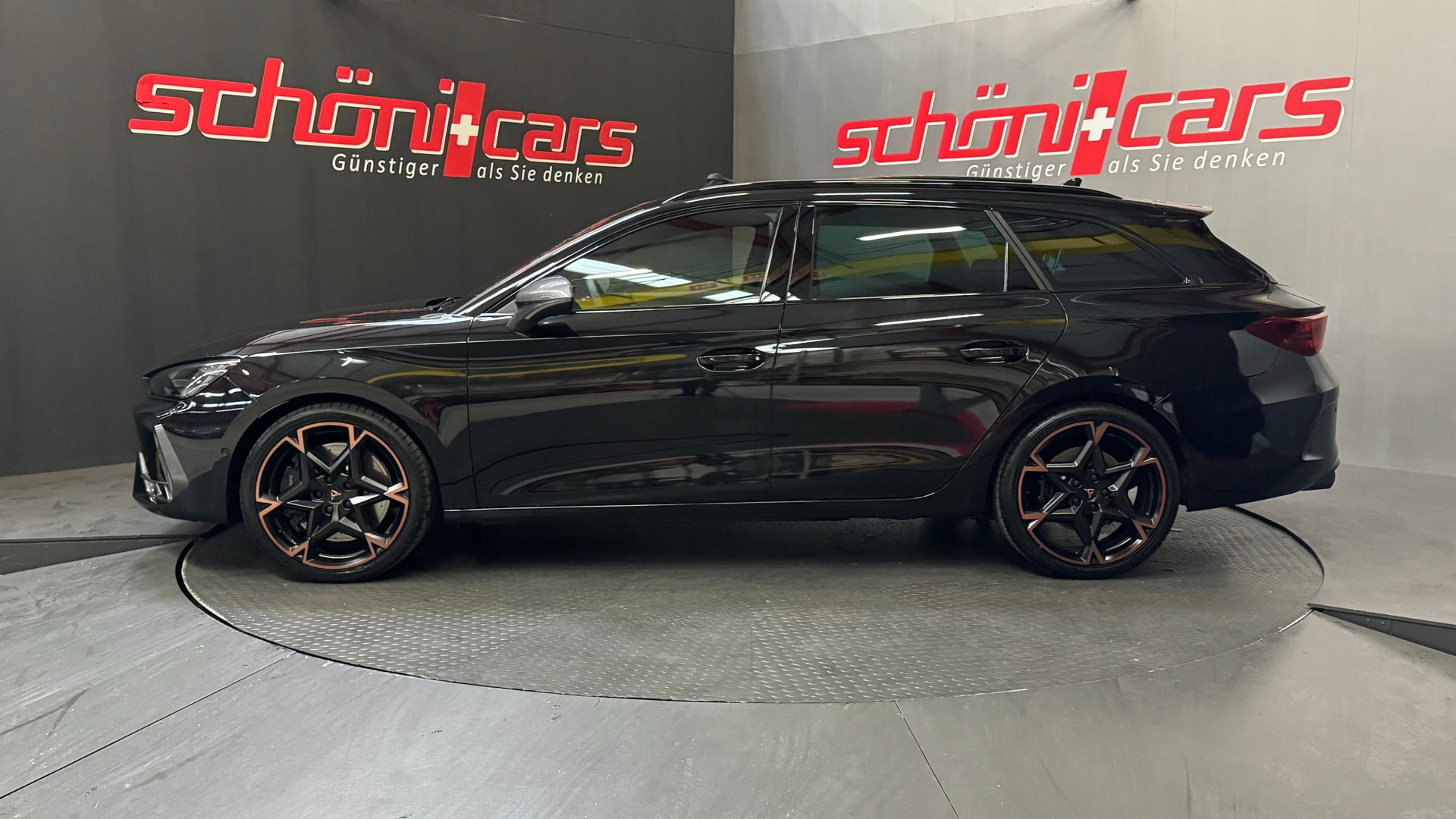 CUPRA LEON ST 2.0 TSI VZ DSG 4Drive-showroom-element-2