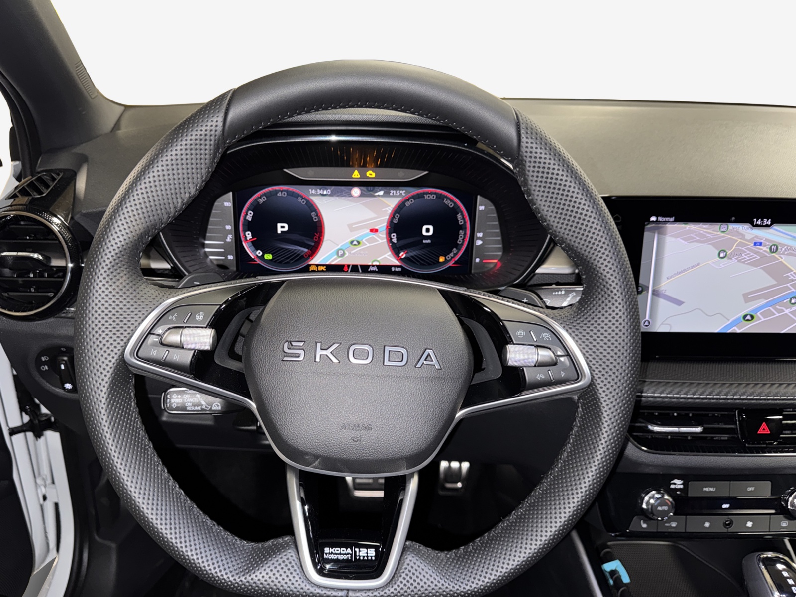 SKODA Fabia Motorsport Edition-image-9