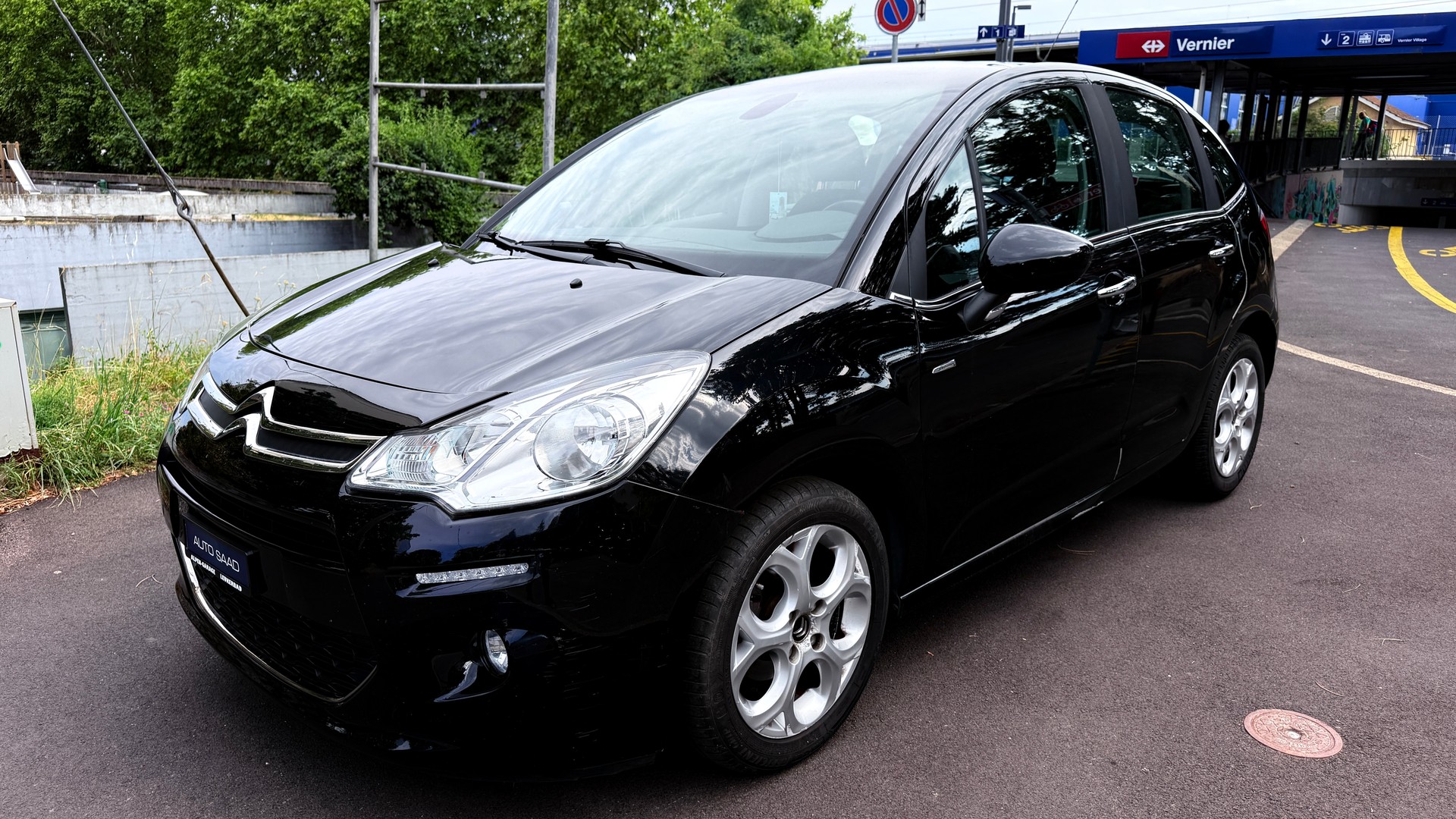 CITROEN C3 1.4i 16V Swiss Style EGS5-image-2