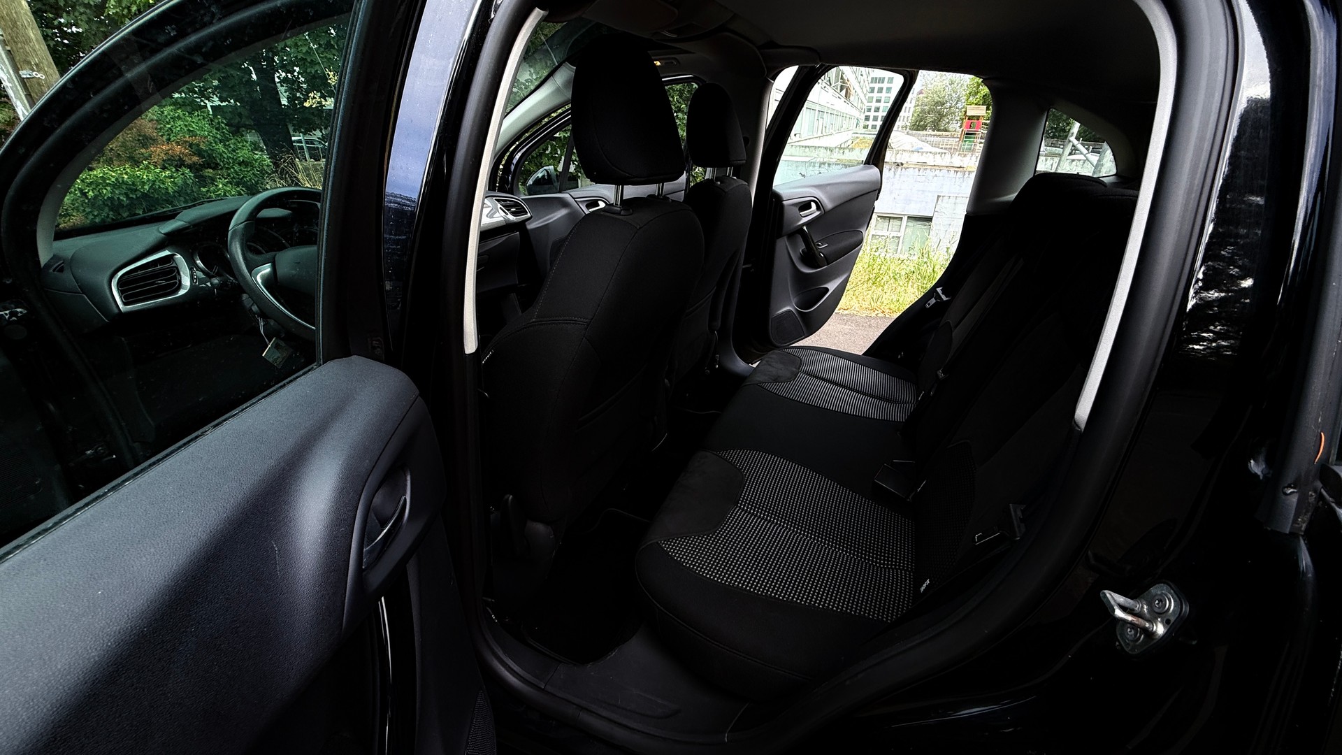 CITROEN C3 1.4i 16V Swiss Style EGS5-image-11
