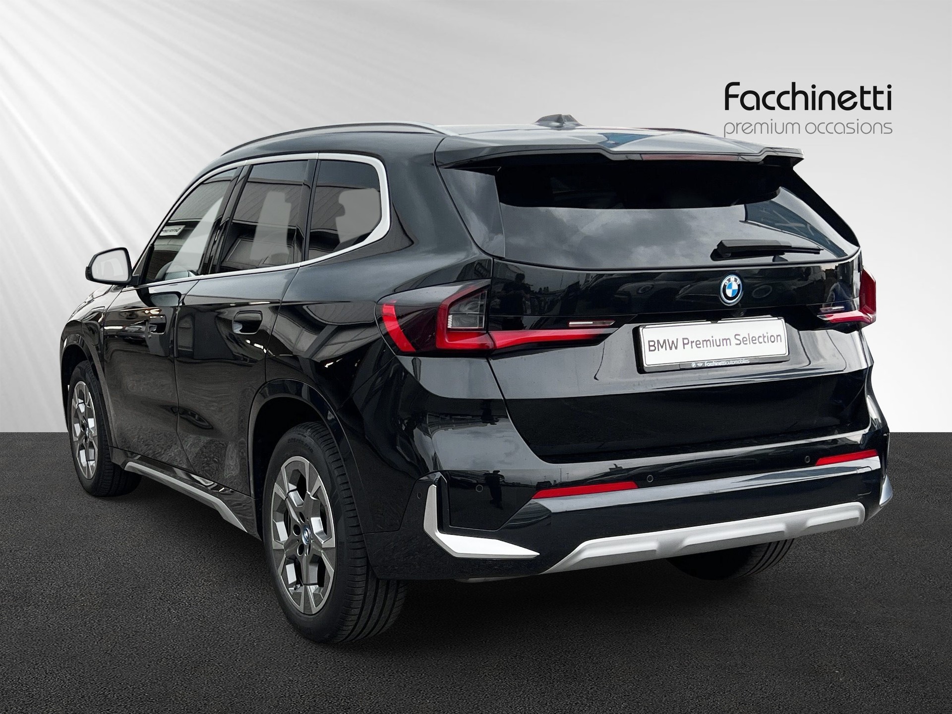 BMW X1 xDrive 25e xLine-showroom-element-2