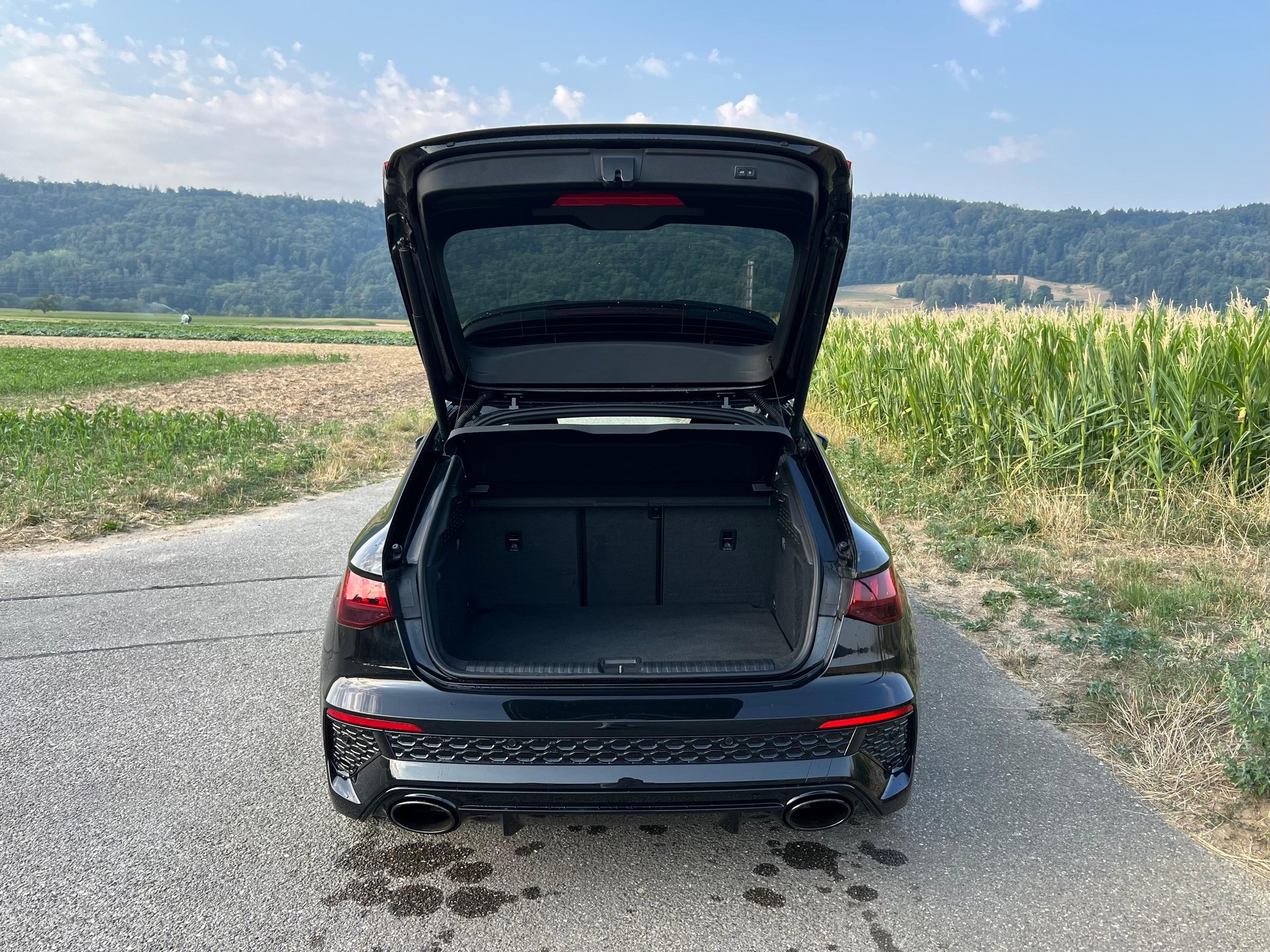 AUDI RS3 Sportback 2.5 TSI quattro S-tronic-image-13