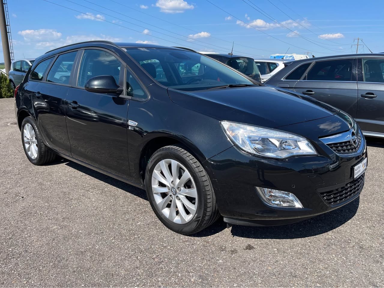 OPEL Astra SportsTourer 2.0 CDTi Anniversary Edition-image-3