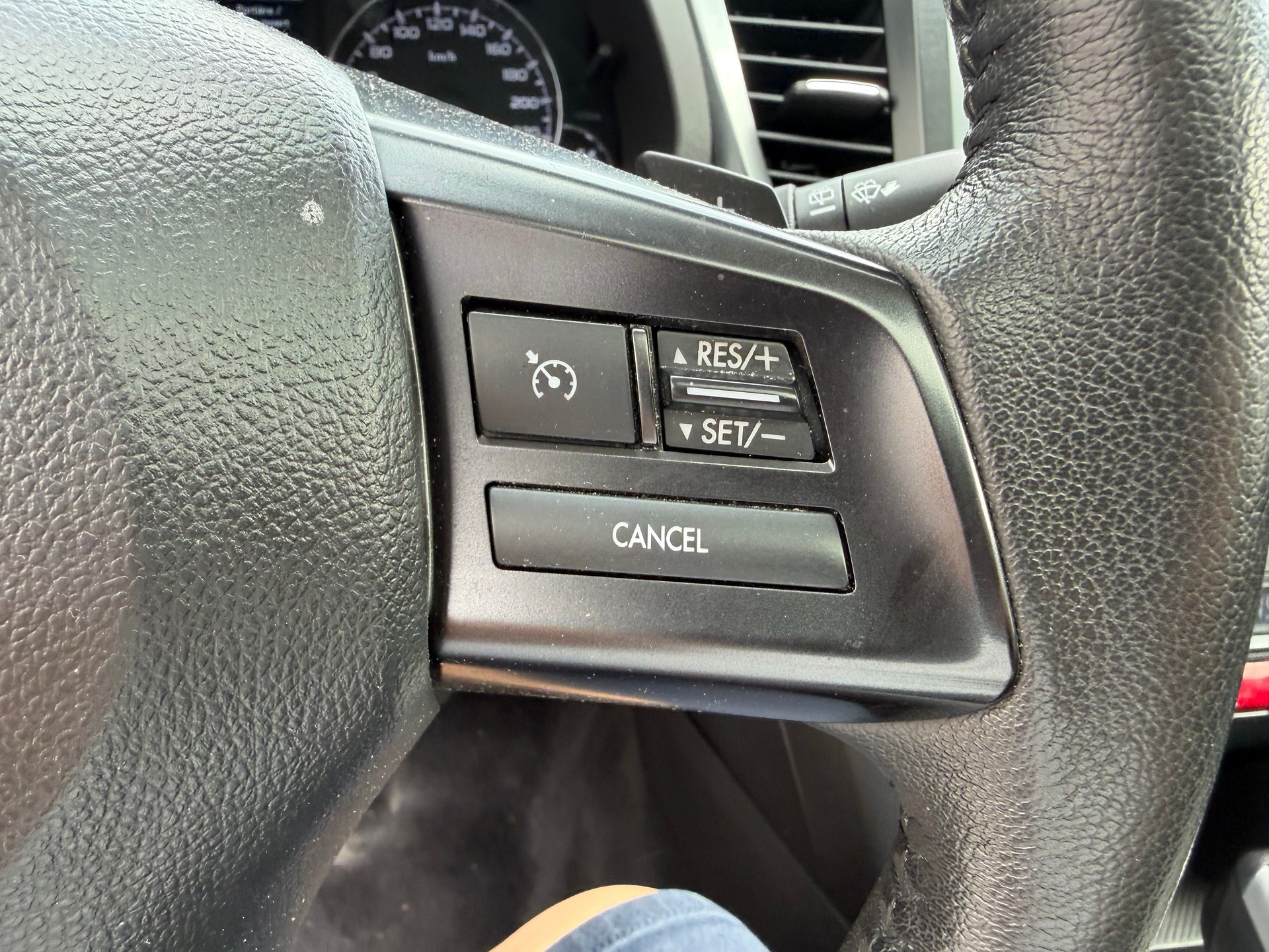 SUBARU Outback 2.5i Limited AWD Lineartronic-image-36