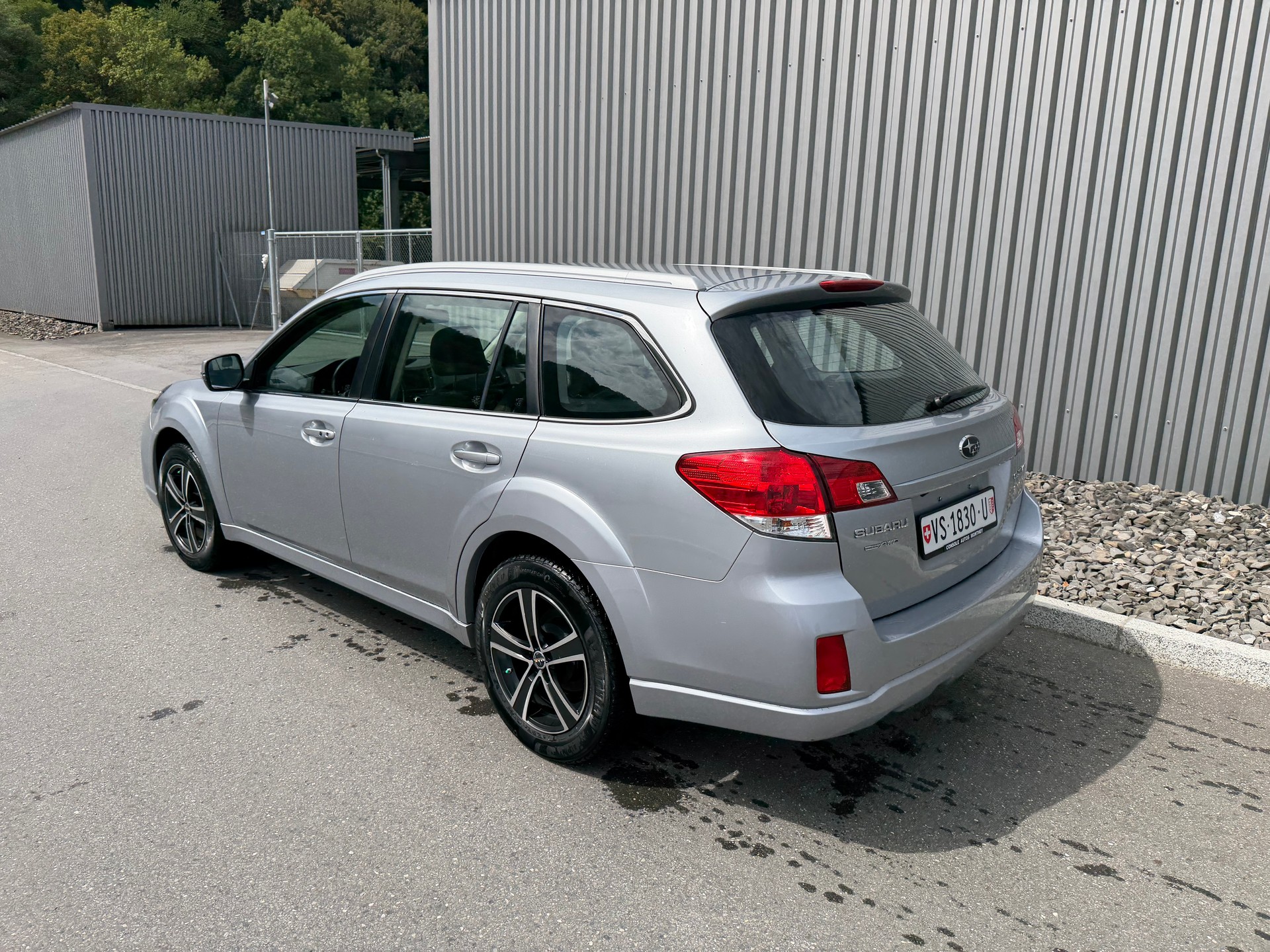 SUBARU Outback 2.5i Limited AWD Lineartronic-showroom-element-2