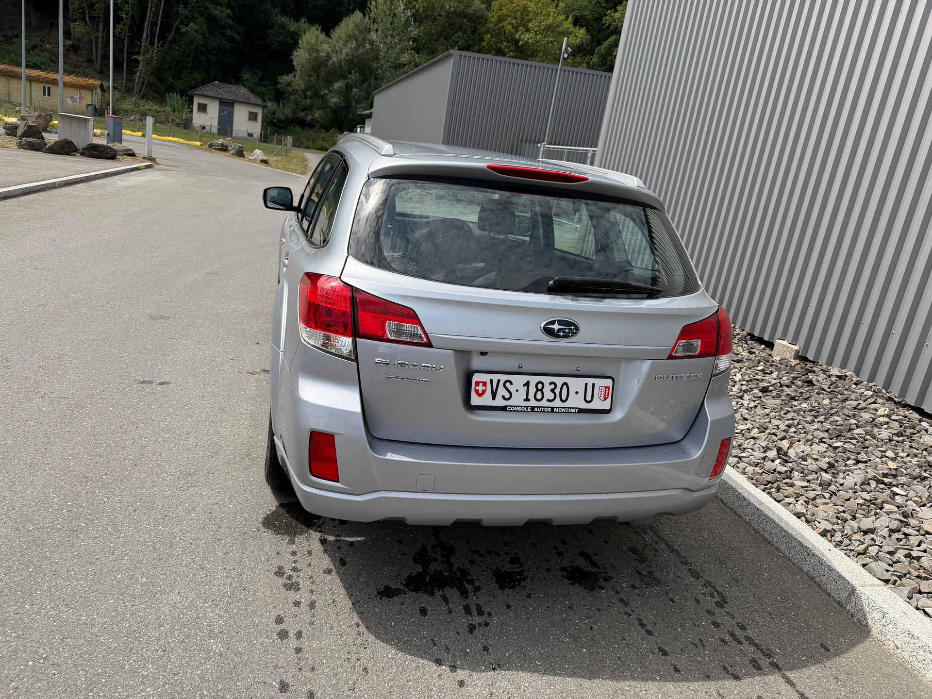 SUBARU Outback 2.5i Limited AWD Lineartronic-showroom-element-3