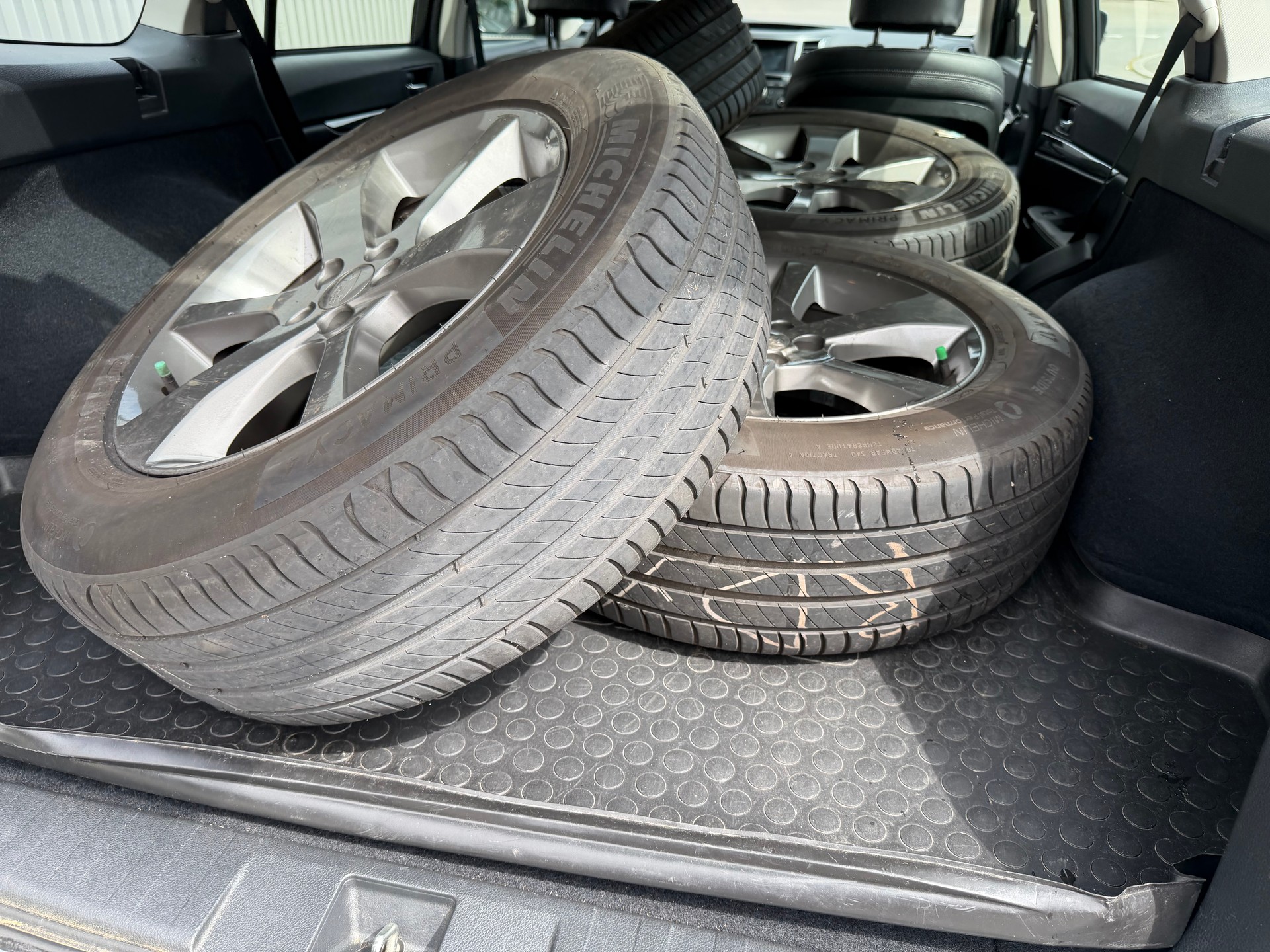 SUBARU Outback 2.5i Limited AWD Lineartronic-image-19