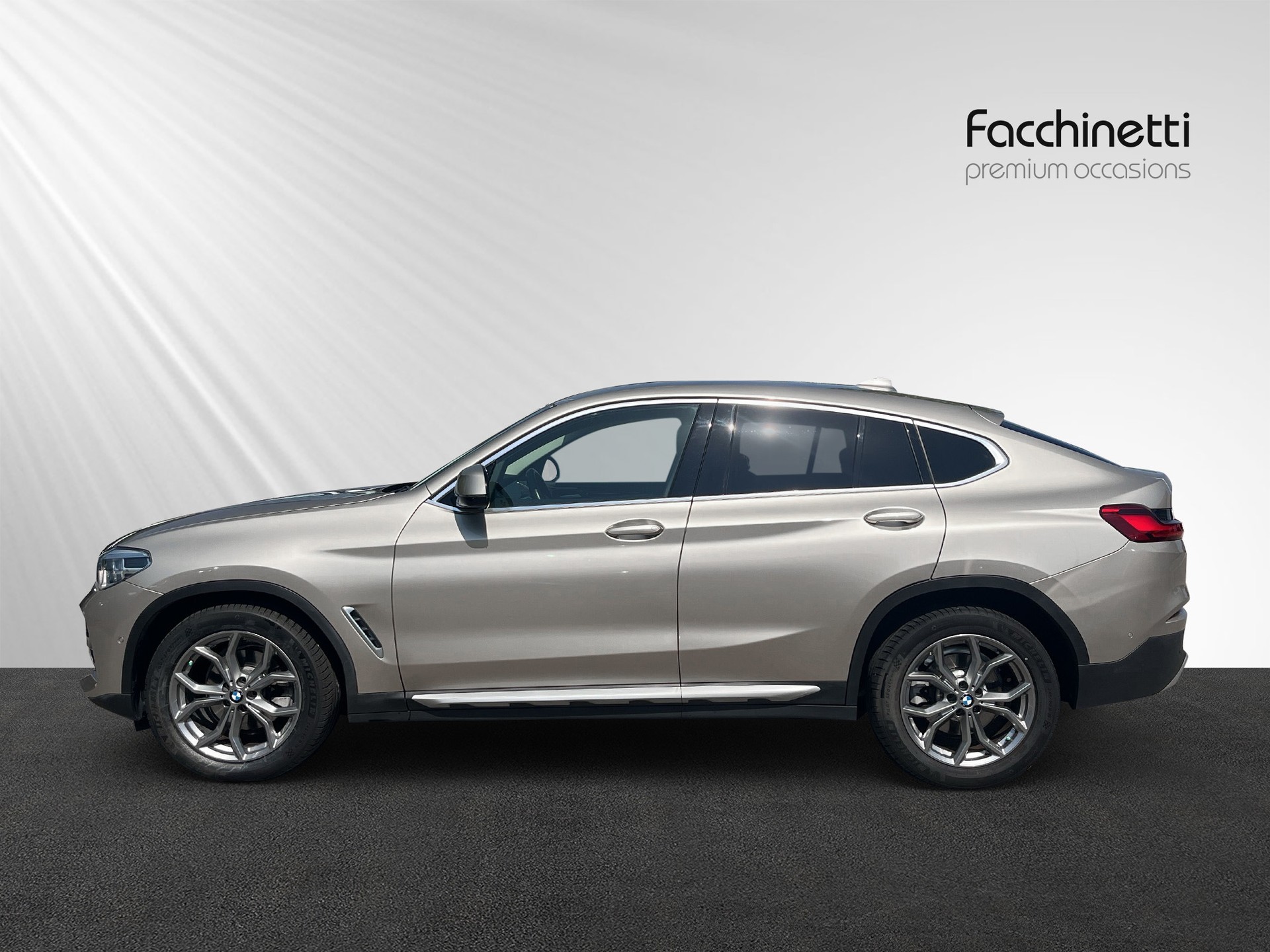 BMW X4 xDrive 20i xLine Steptronic-showroom-element-1