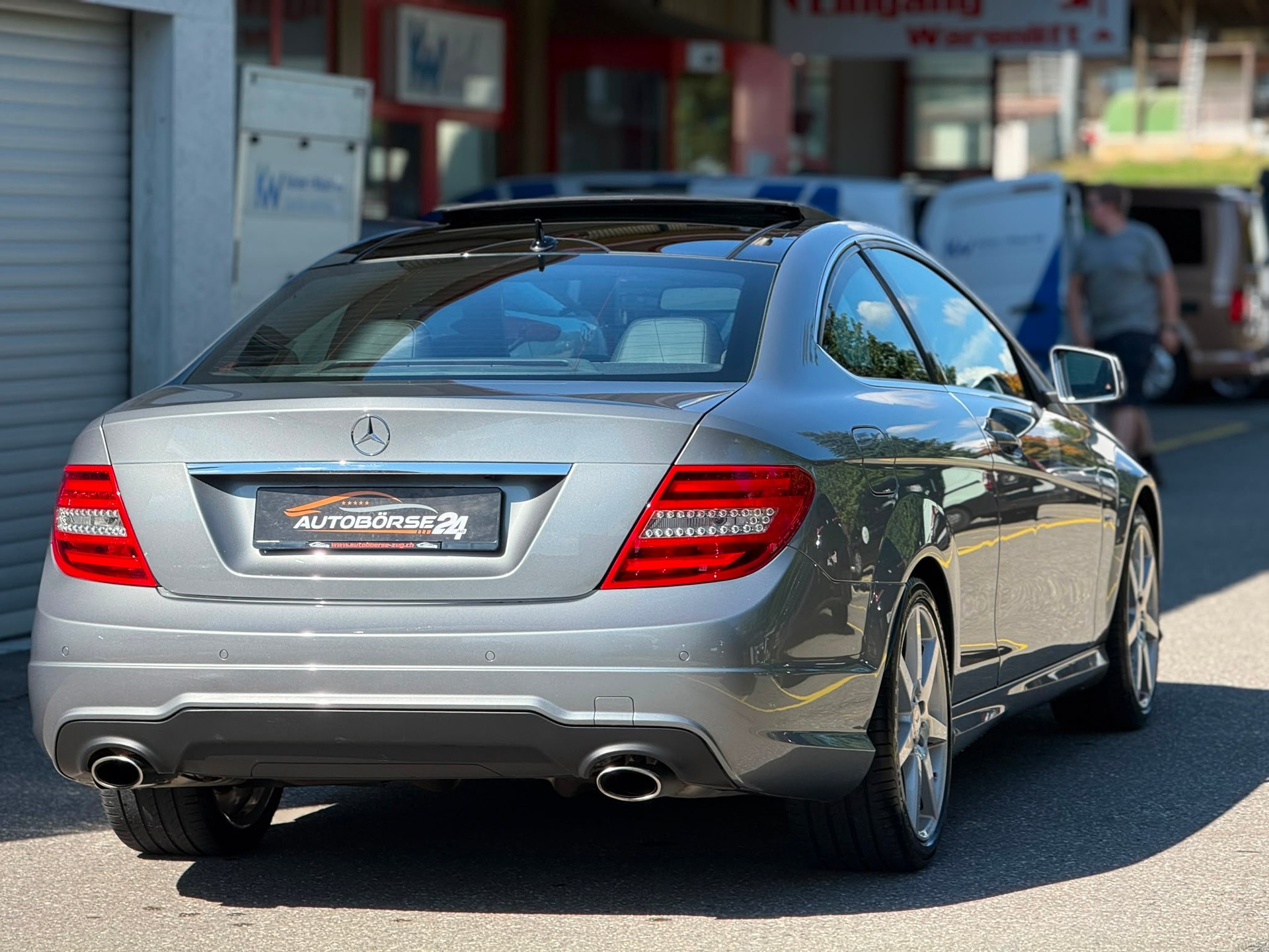 MERCEDES-BENZ C 350 V6 BlueEF Coupé-image-4