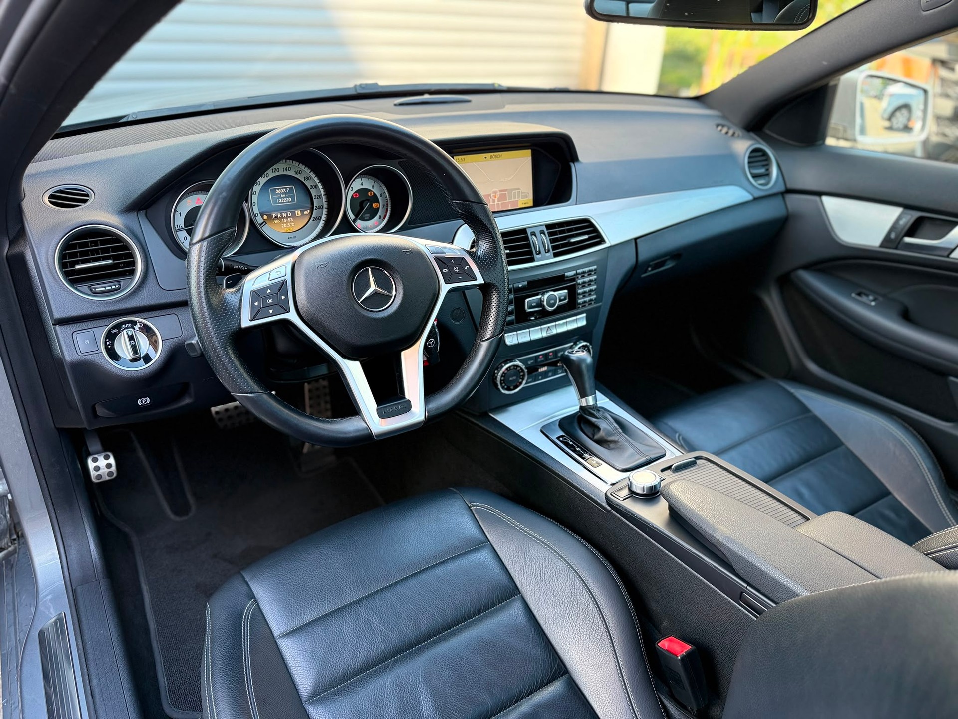 MERCEDES-BENZ C 350 V6 BlueEF Coupé-image-11