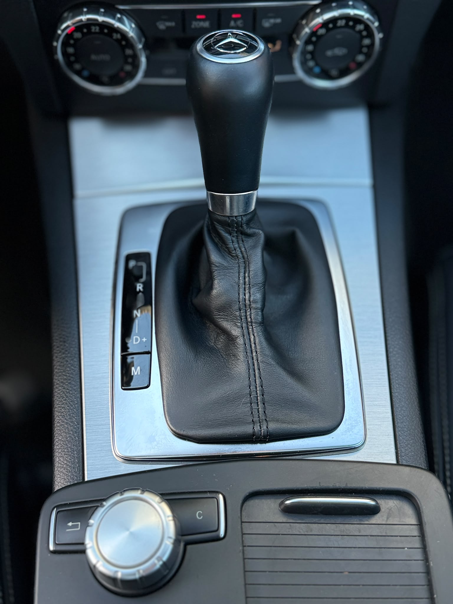 MERCEDES-BENZ C 350 V6 BlueEF Coupé-image-19