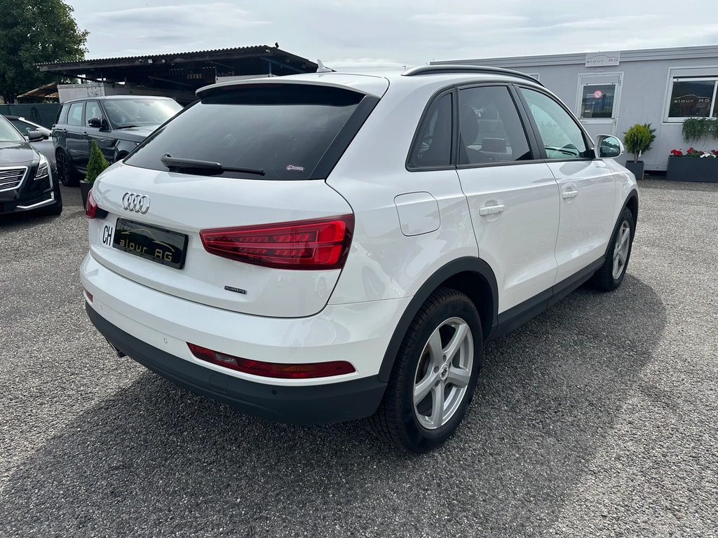 AUDI Q3 2.0 TDI quattro S-tronic-image-3