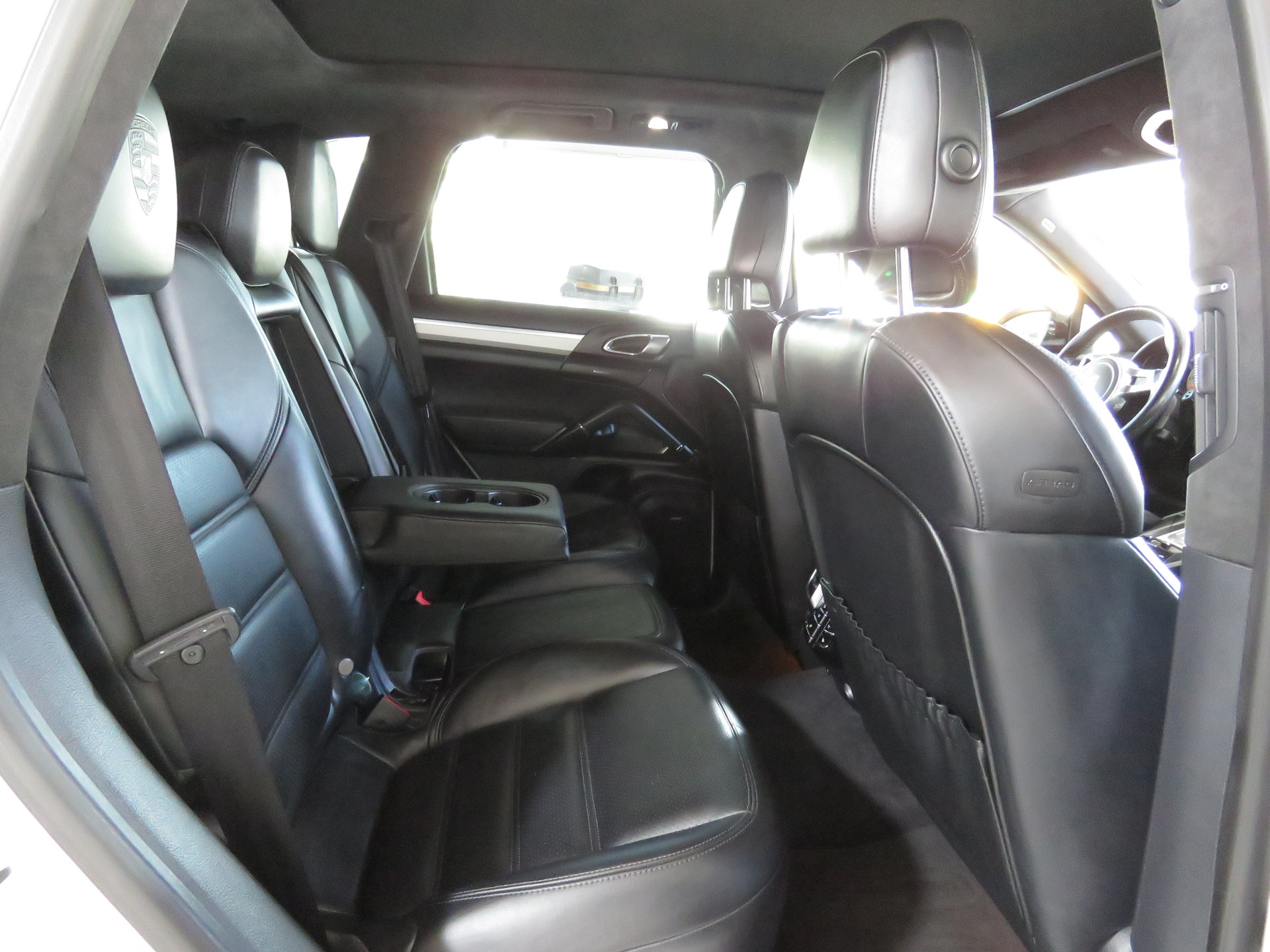 PORSCHE Cayenne Turbo Automat (AHK 3.5 t) Fixpreis !!!-image-12