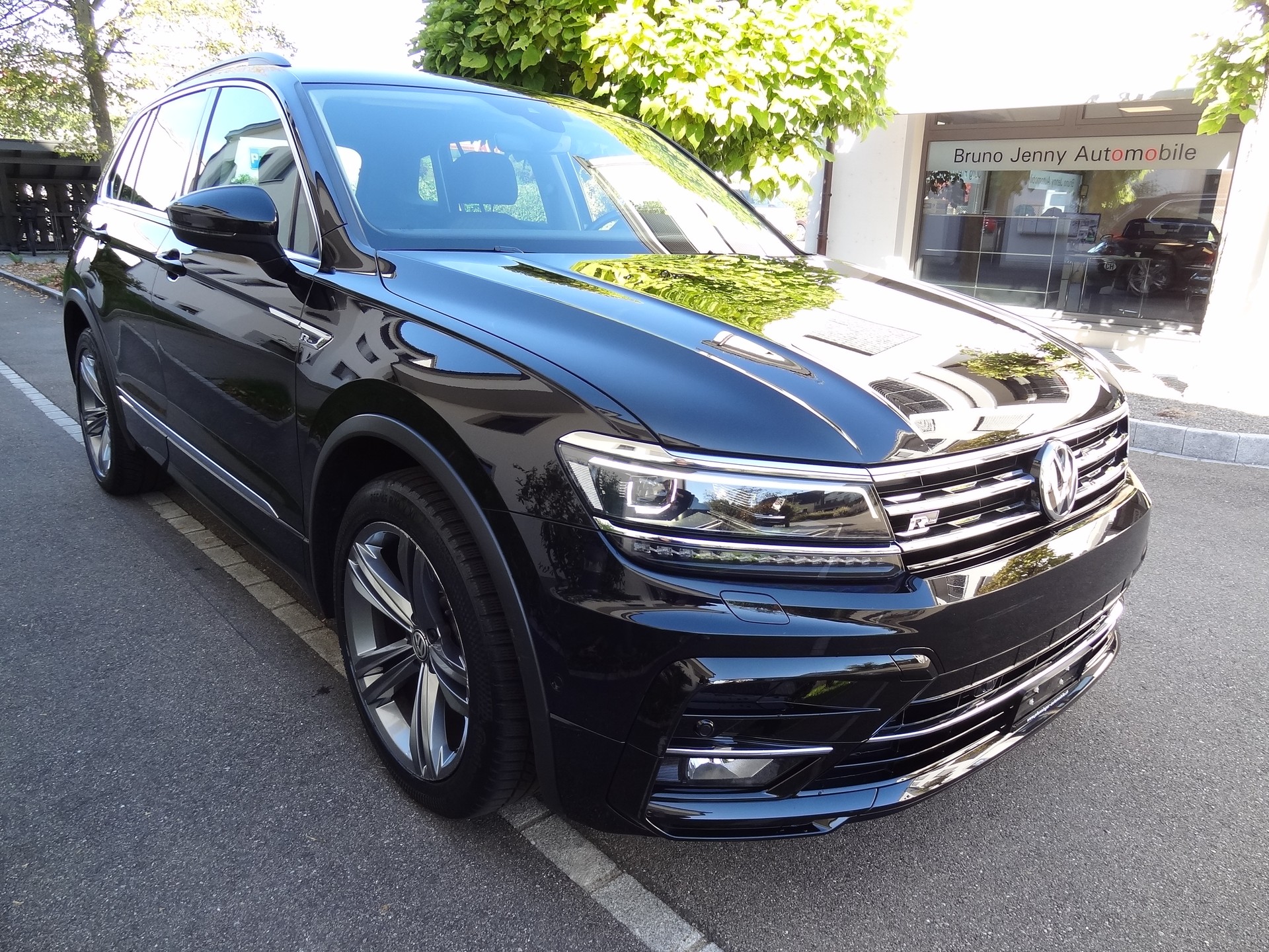 VW Tiguan 1.4TSI Comfortline 4Motion DSG-image-5
