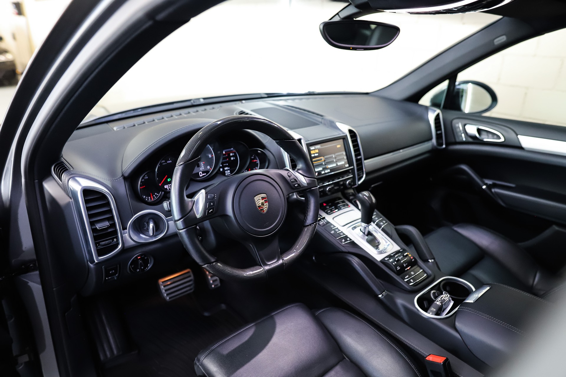 PORSCHE Cayenne S Diesel * Porsche Approved Garantie *-image-7
