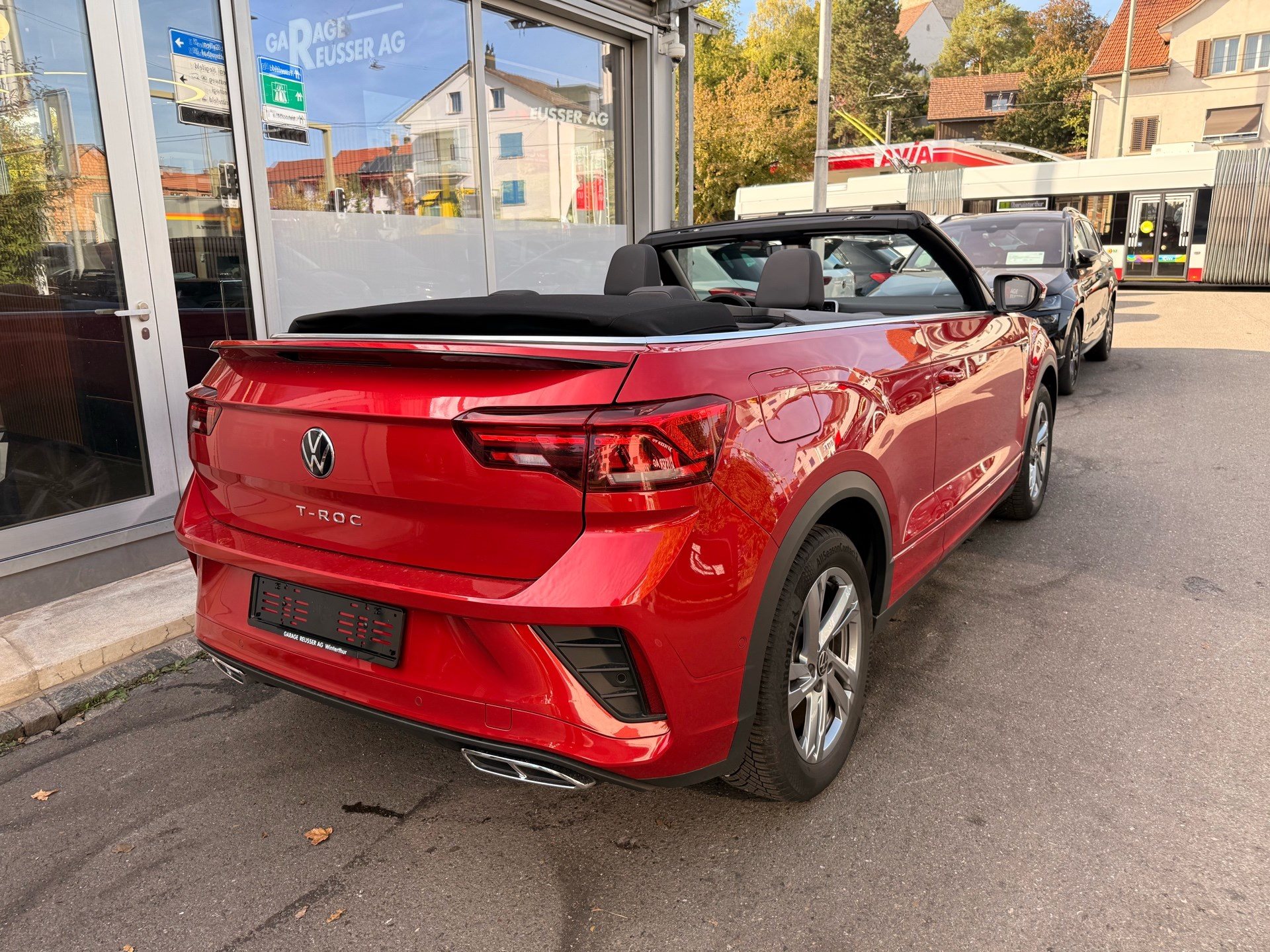 VW T-Roc 1.5 TSI DSG R-LINE *** TOP AUSSTATTUNG ***-showroom-element-3