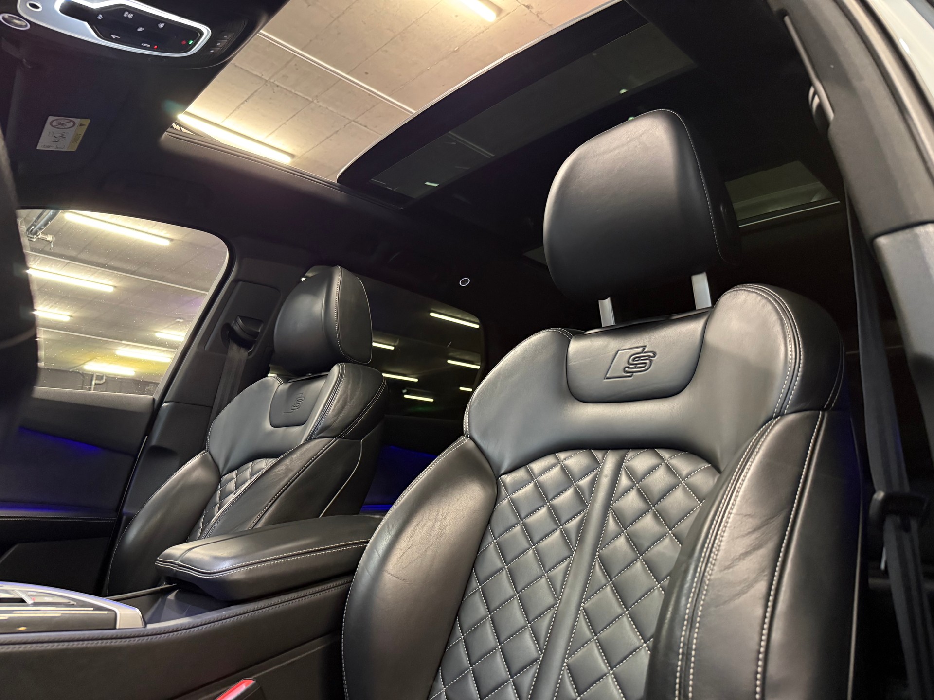 AUDI Q7 3.0 TDI quattro tiptronic S-line-image-29